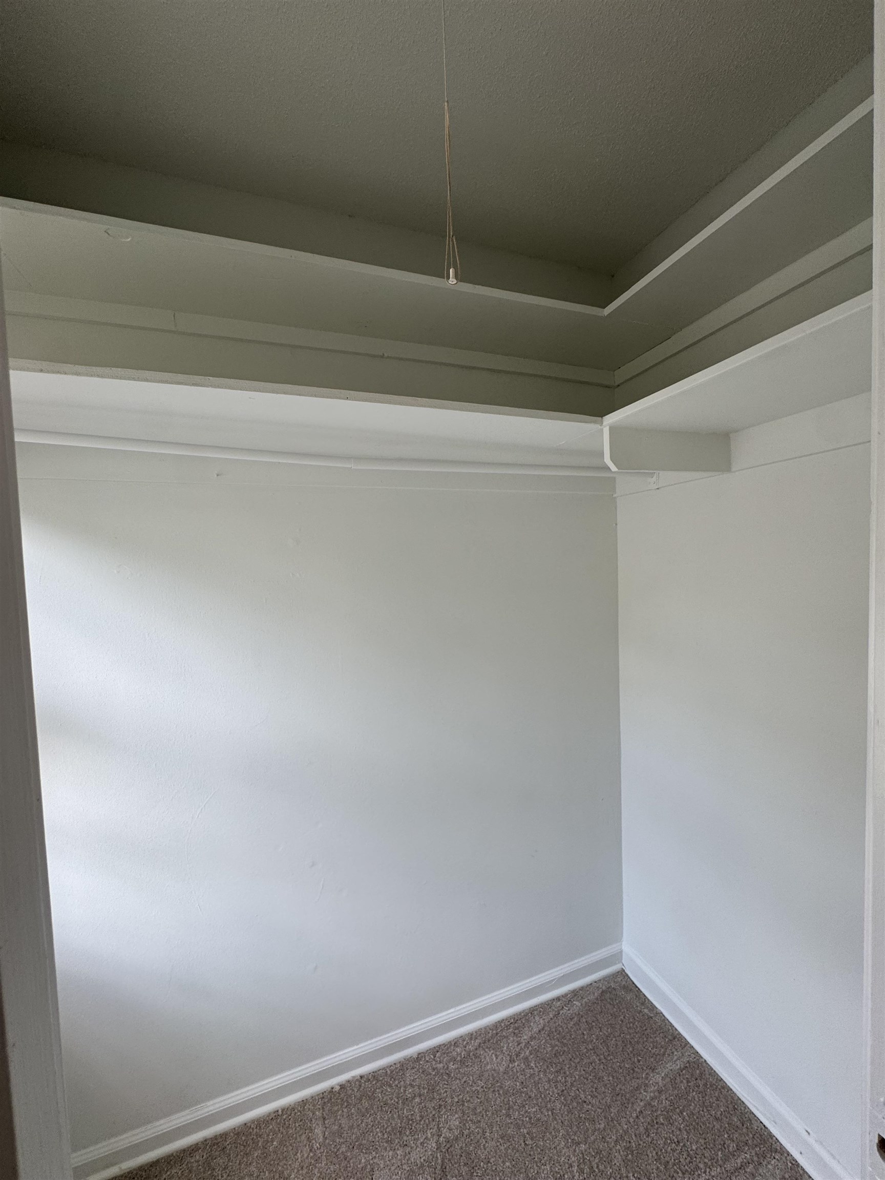 5659 Hinton Pl Property Photo 14