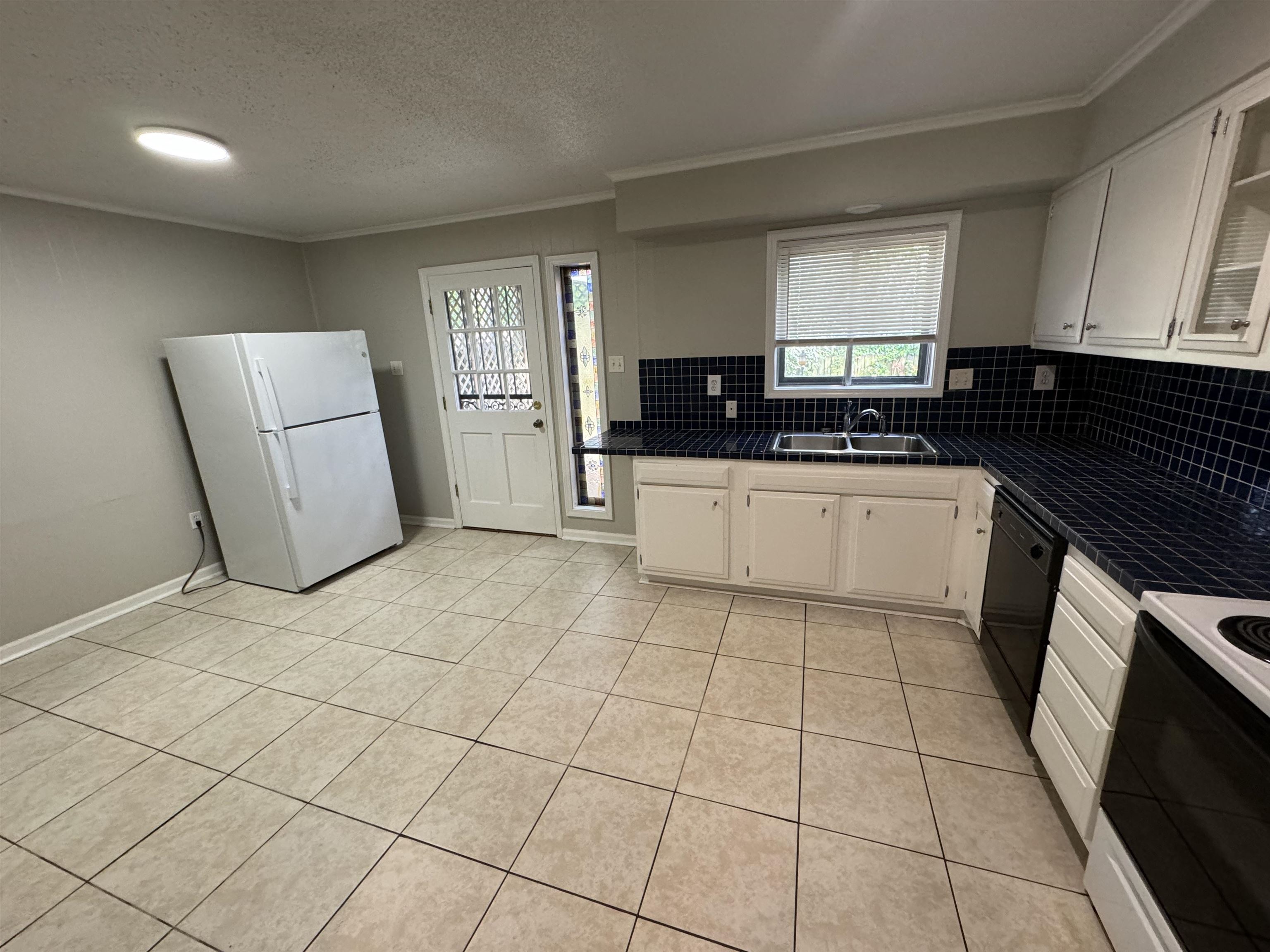 5659 Hinton Pl Property Photo 26