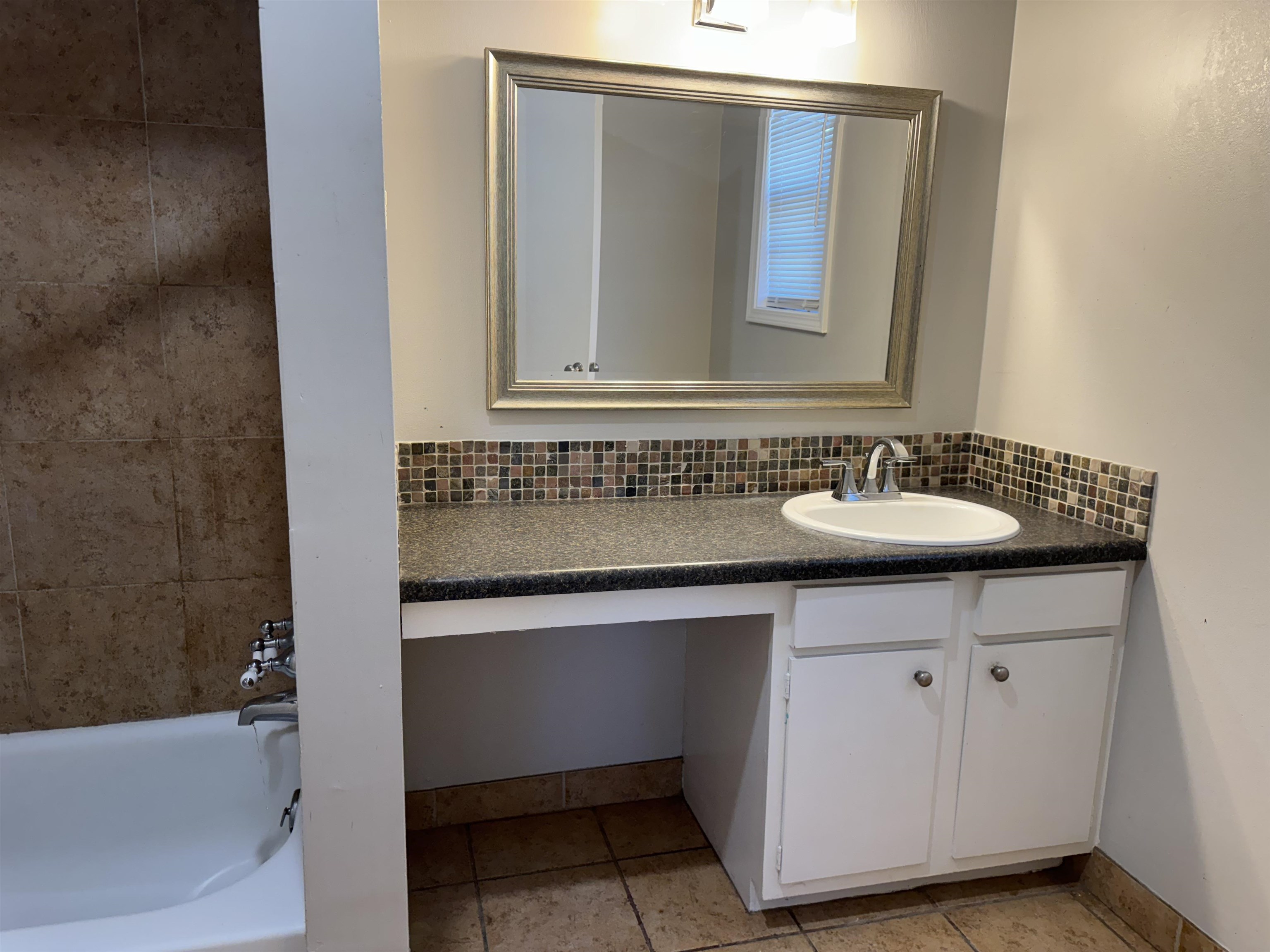 5659 Hinton Pl Property Photo 29