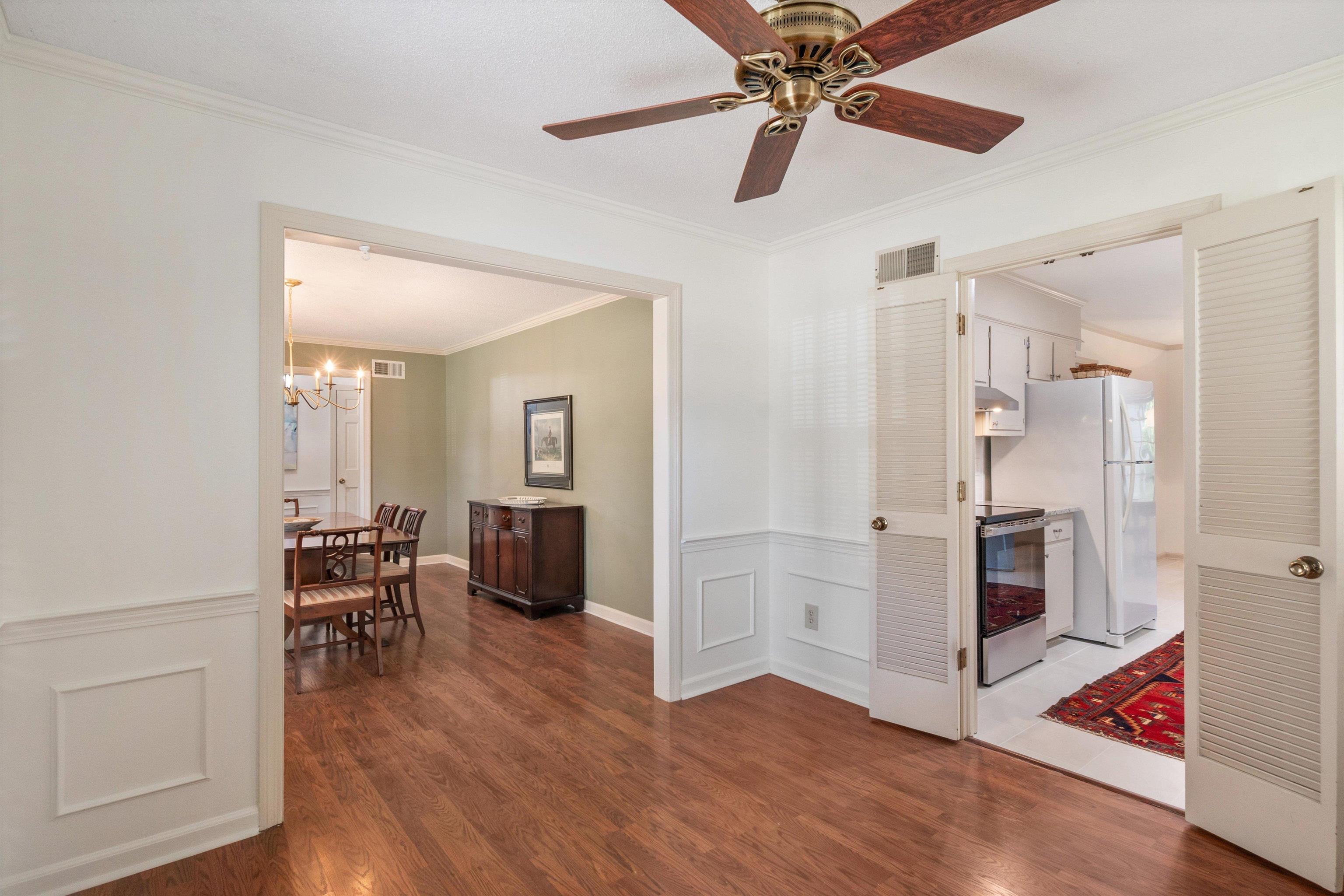 2524 Lynnfield Rd Property Photo 10