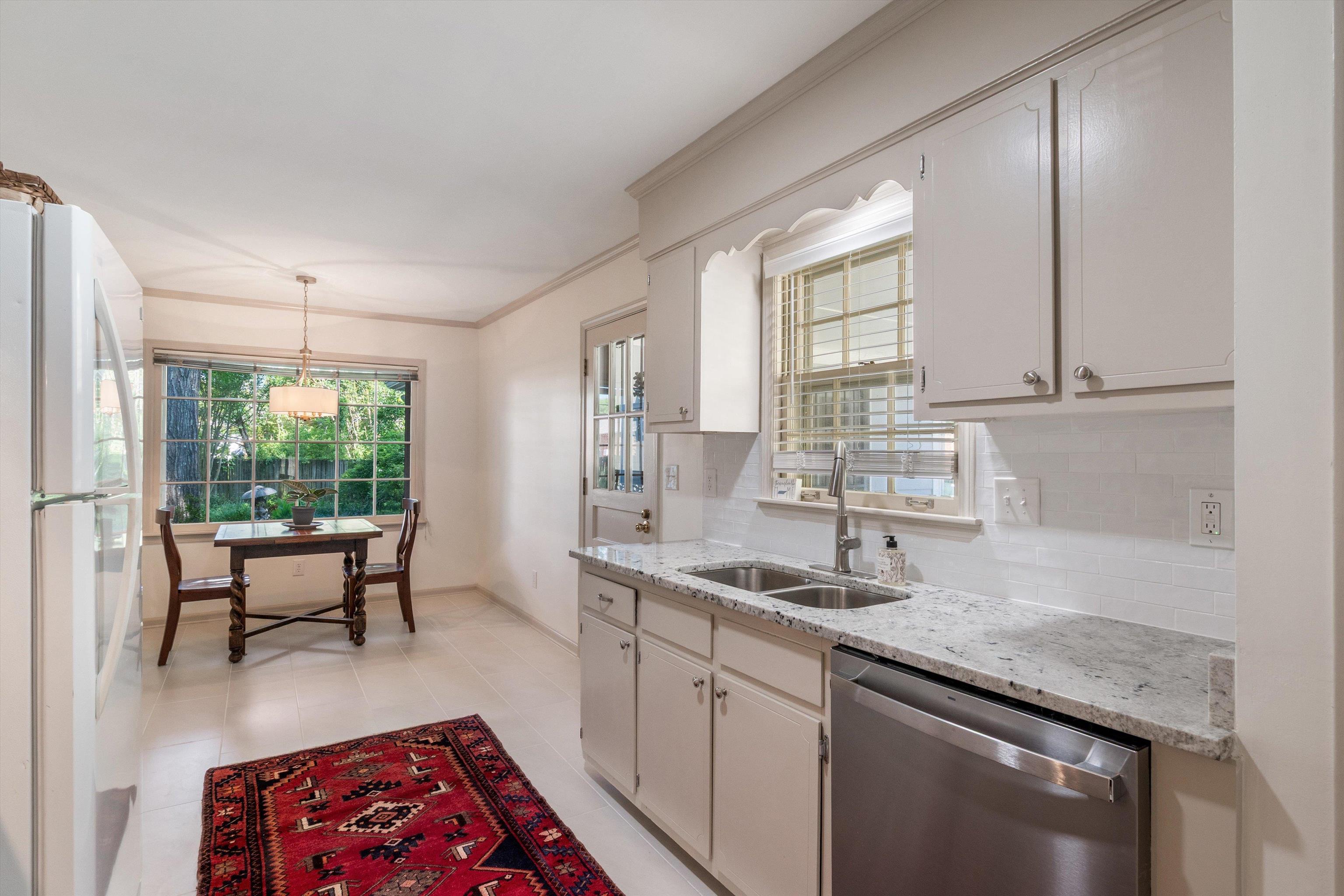 2524 Lynnfield Rd Property Photo 11