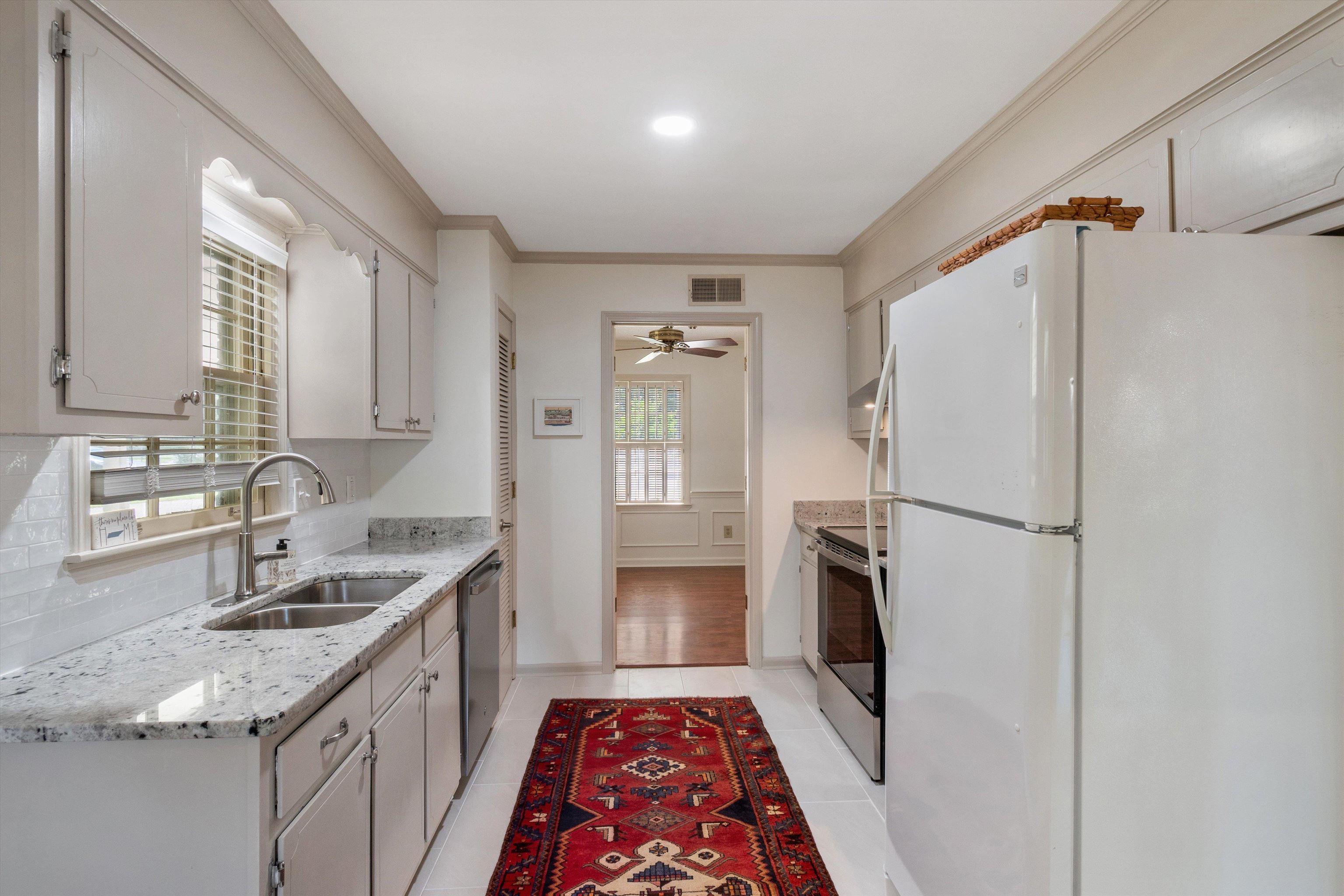 2524 Lynnfield Rd Property Photo 13