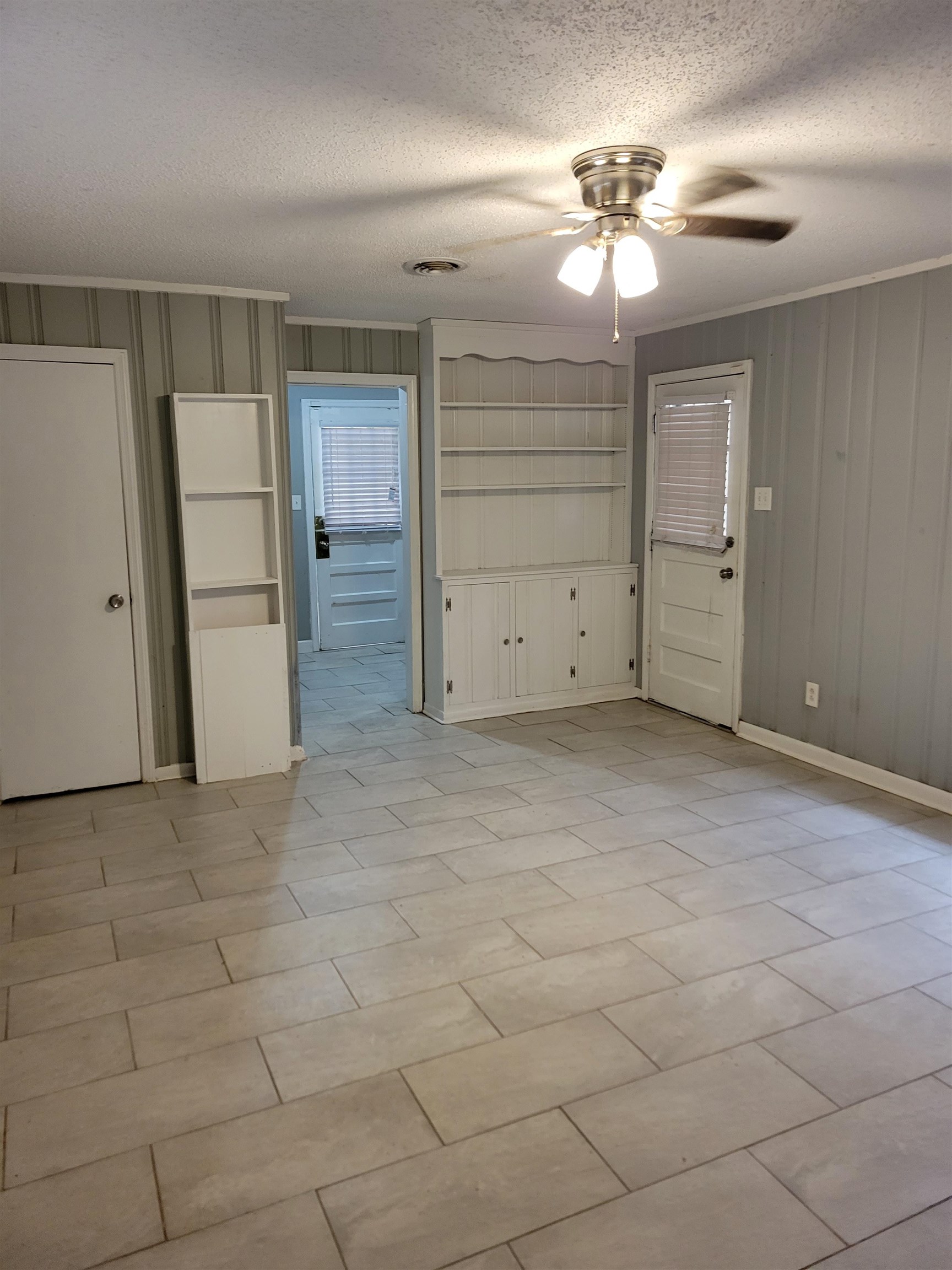 1229 S Perkins Rd Property Photo 6