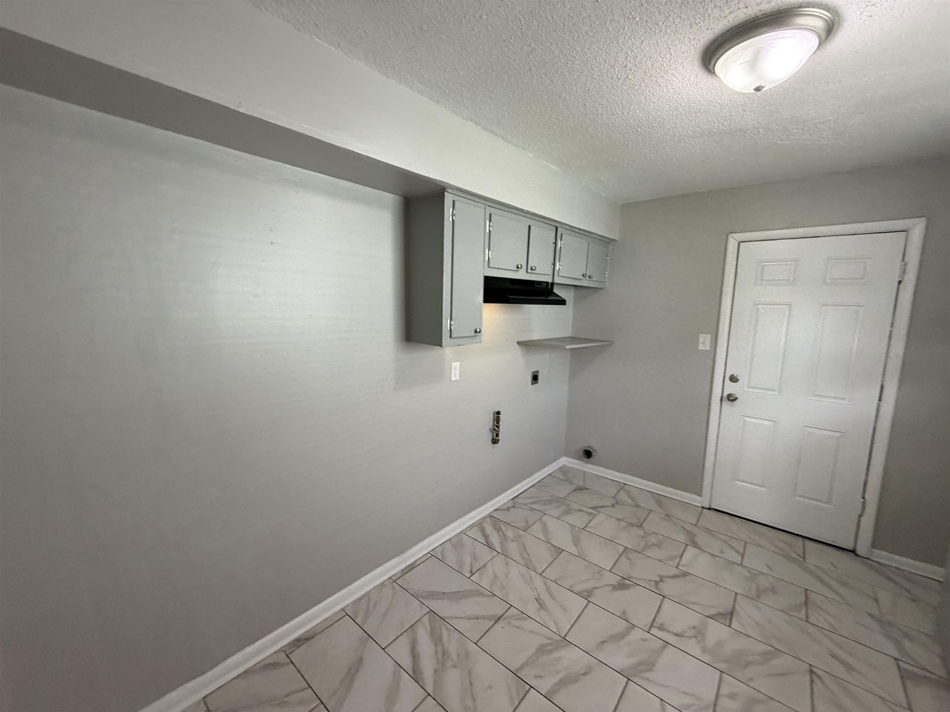 3525 Rochester Rd Property Photo 6