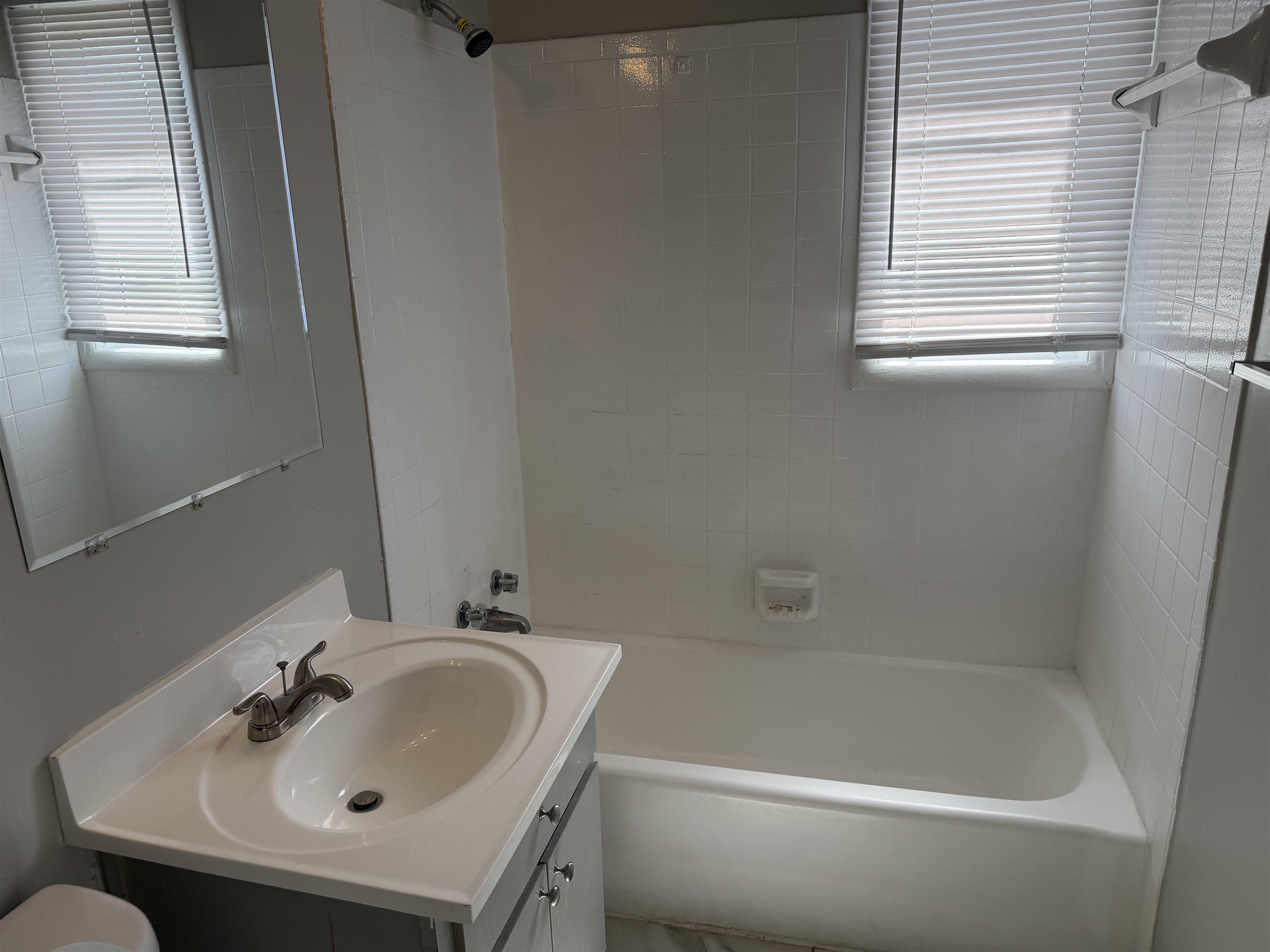 3525 Rochester Rd Property Photo 10