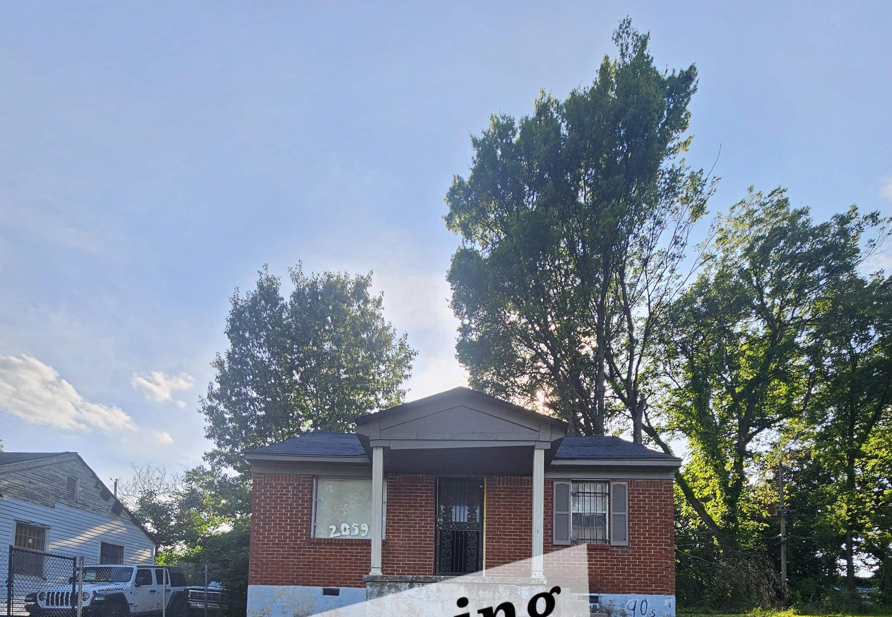 2059 SWIFT ST Property Photo 1