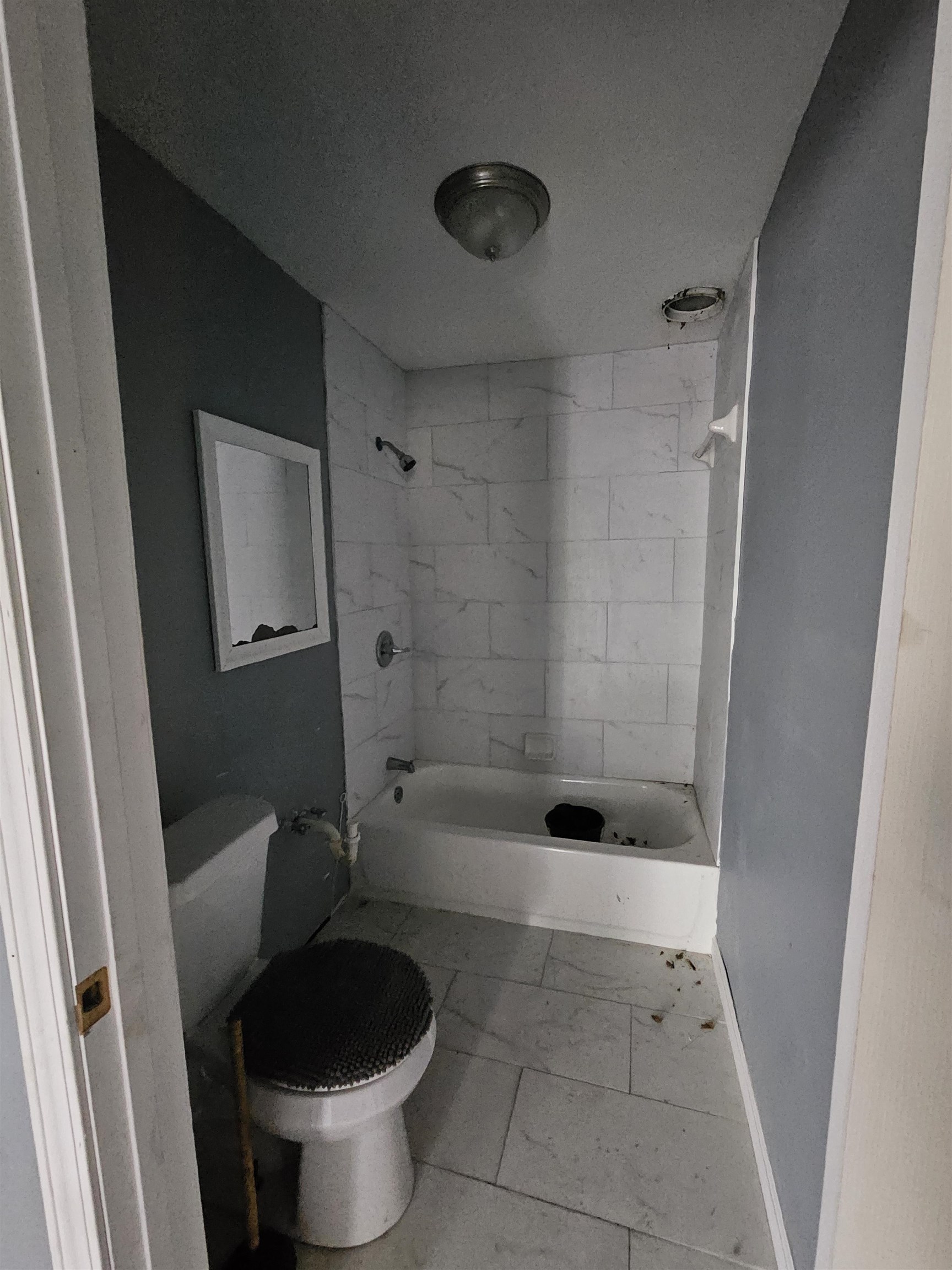 2059 Swift St Property Photo 8