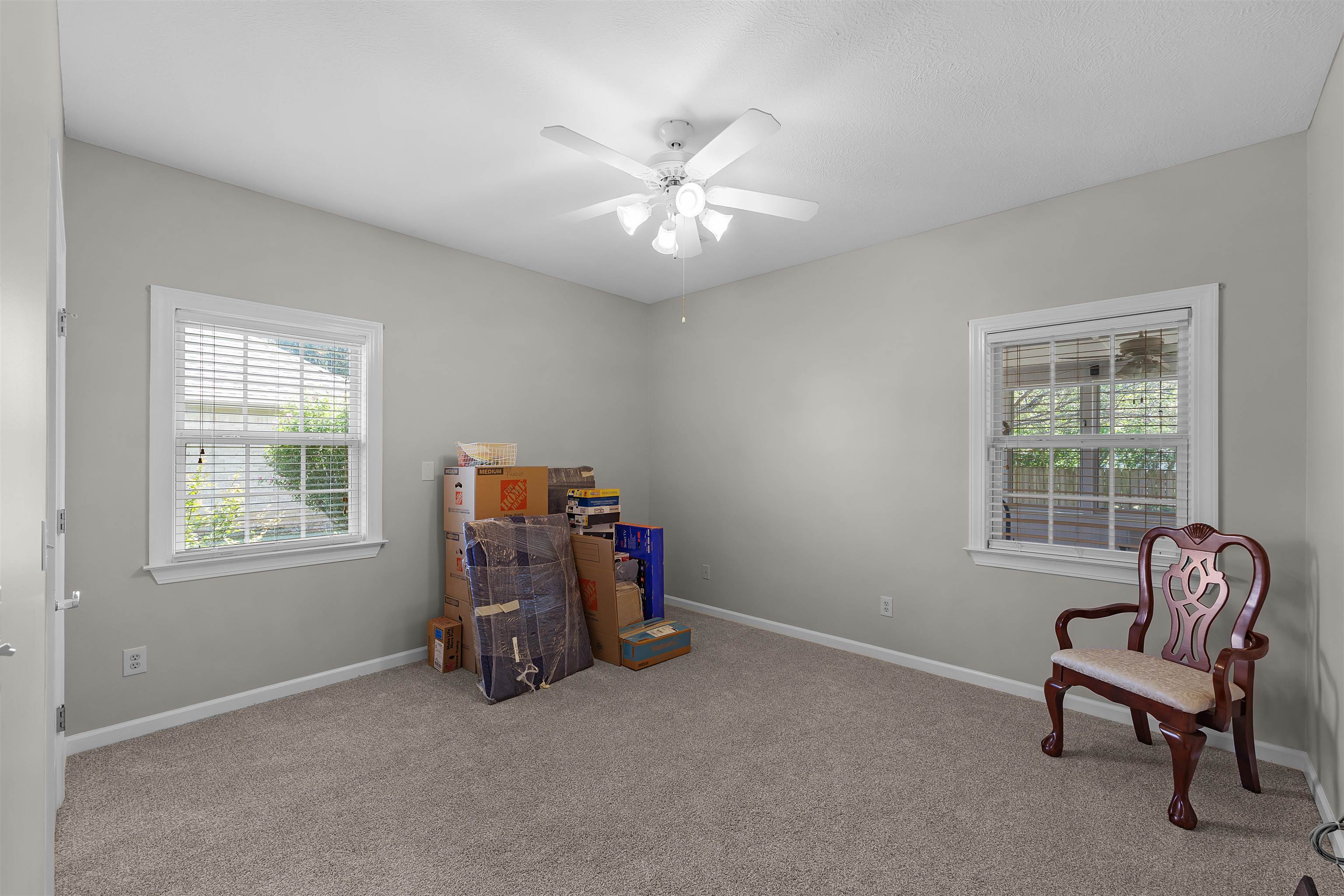 98 Wentworth Dr Property Photo 19