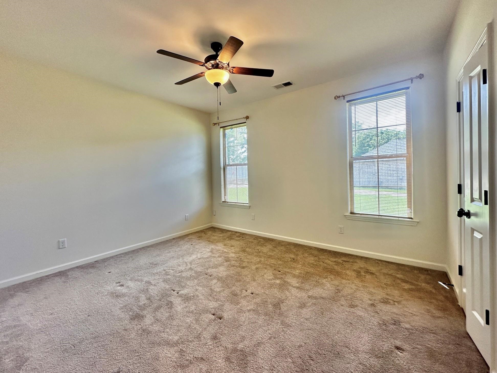 10131 Sterling Ridge Dr Property Photo 13
