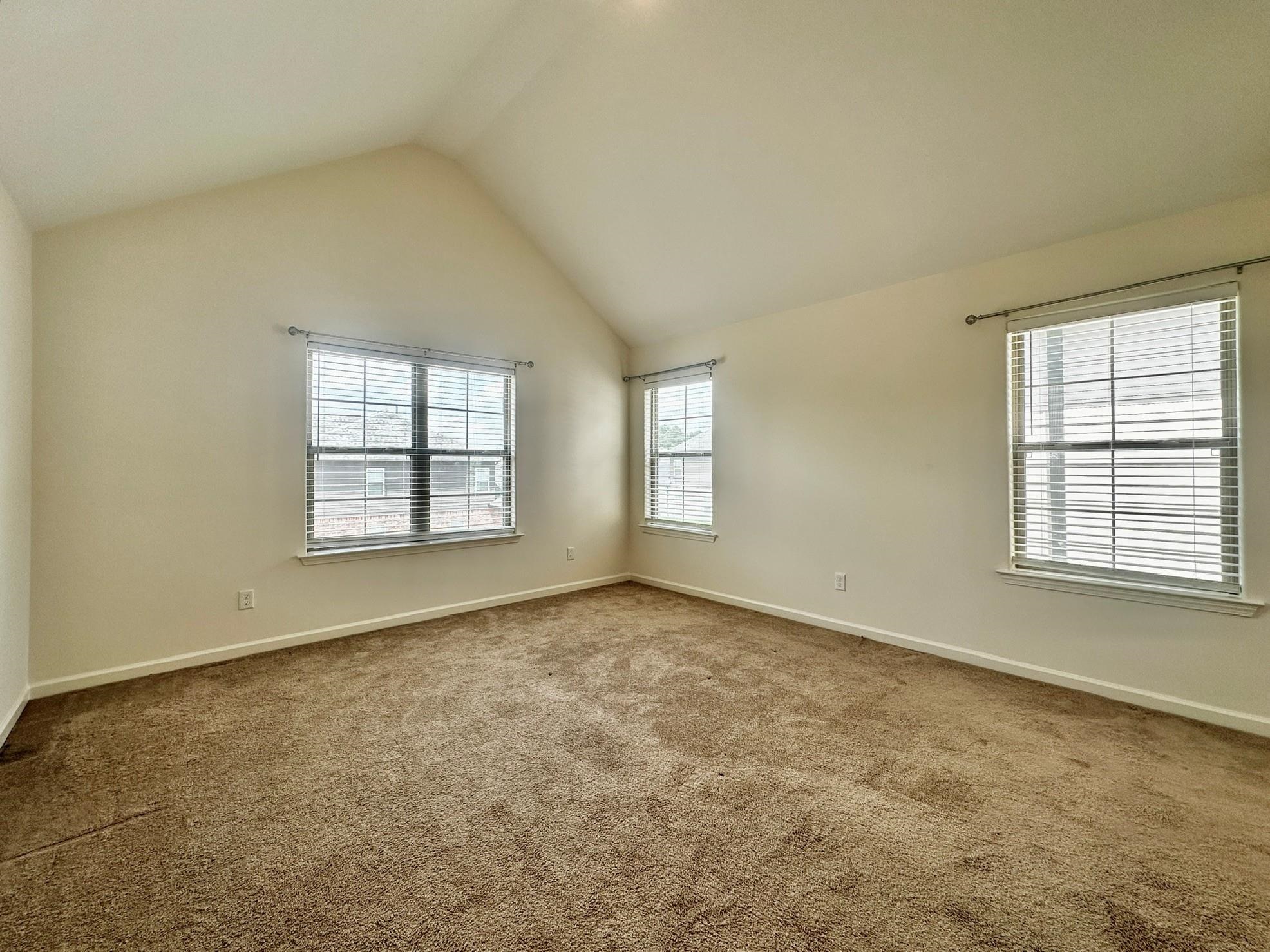 10131 Sterling Ridge Dr Property Photo 18