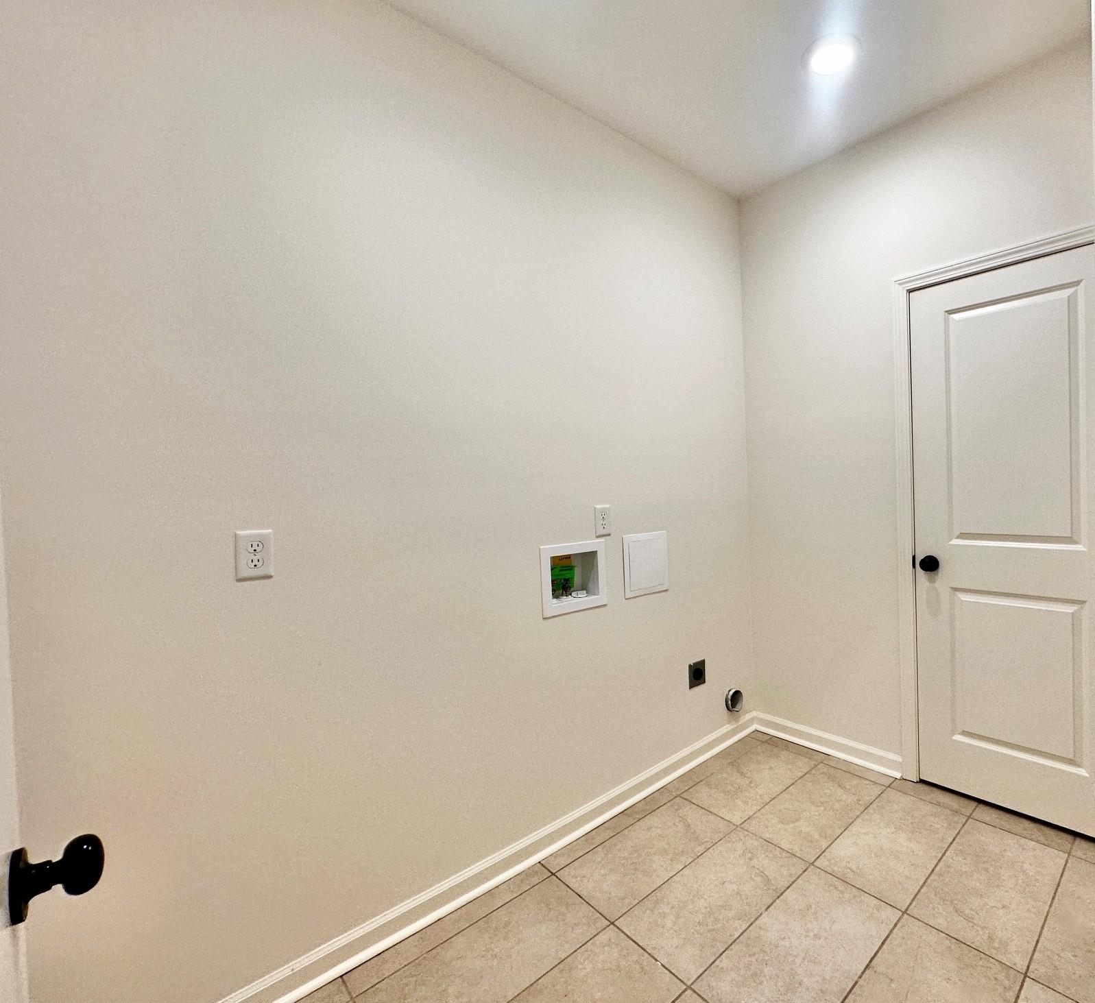 10131 Sterling Ridge Dr Property Photo 28