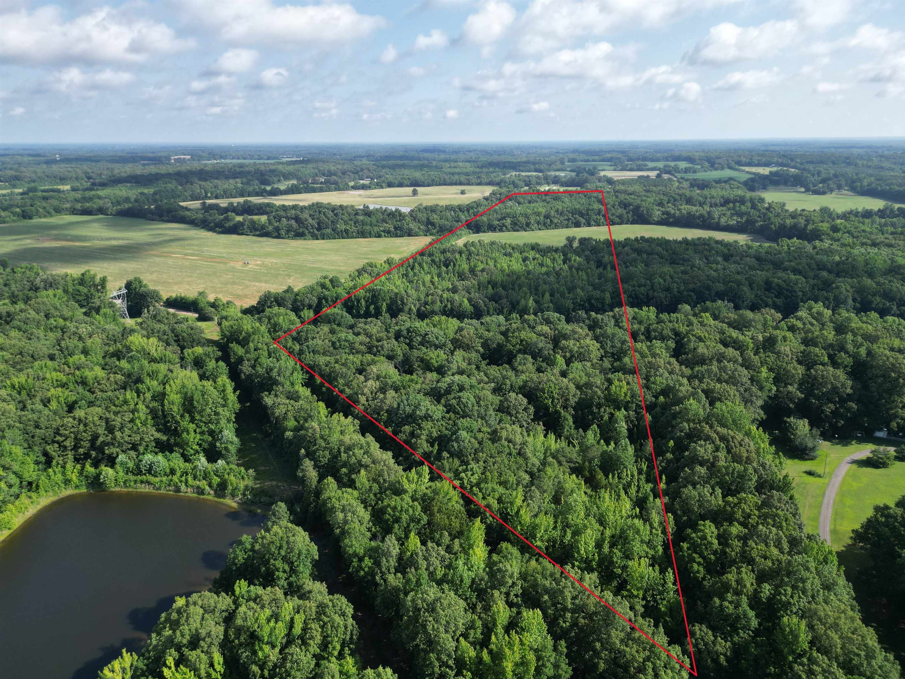 1465 Bobbitt Rd Property Photo 1