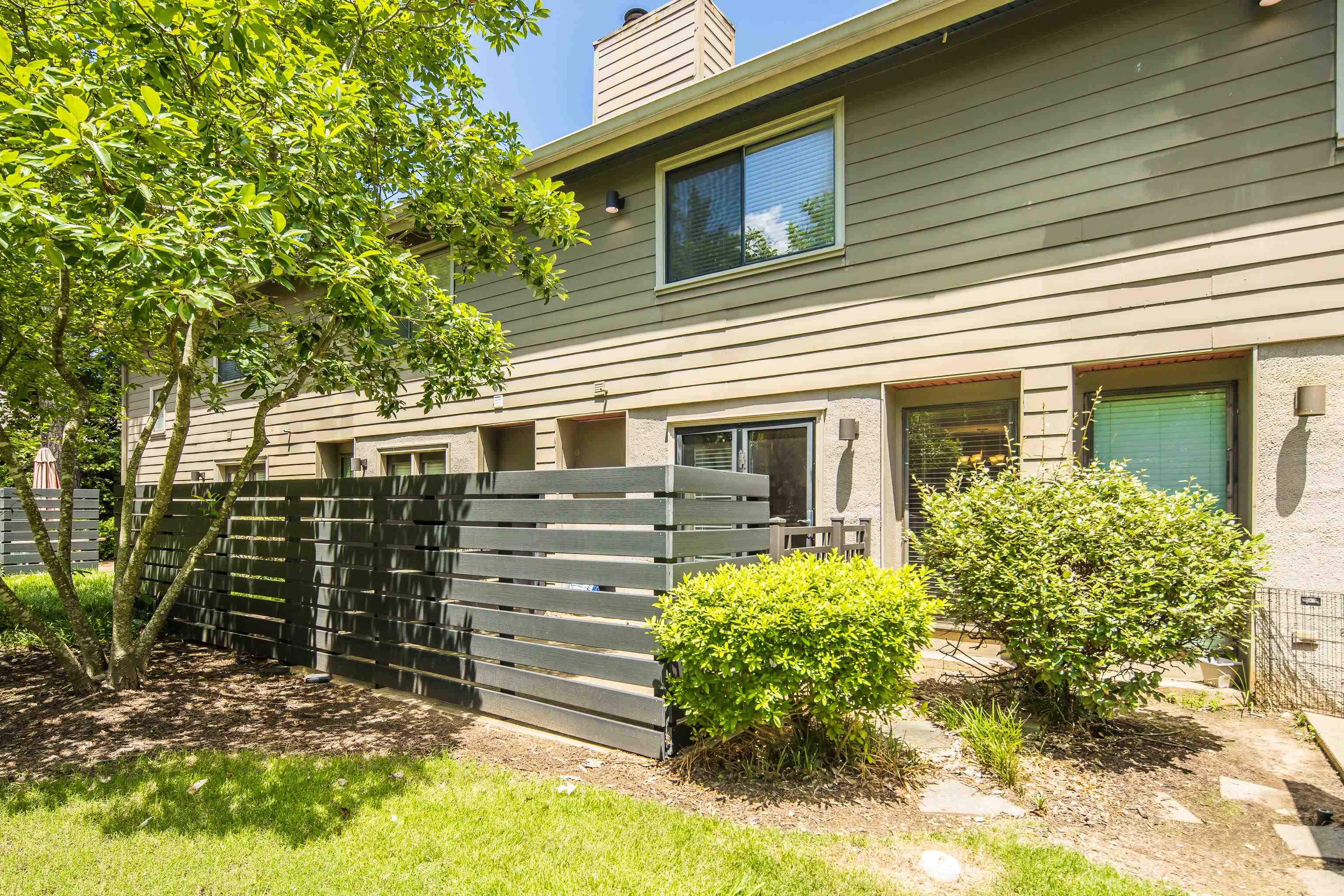 1817 CROSSFLOWER CV 84 Property Photo 1