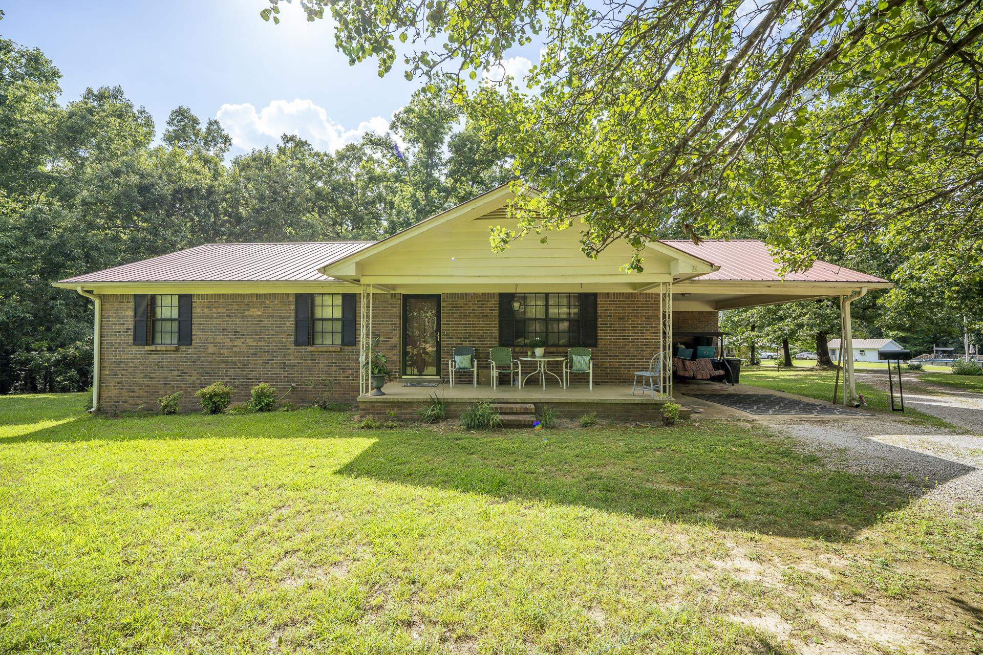1172 Brooks Rd Property Photo 1