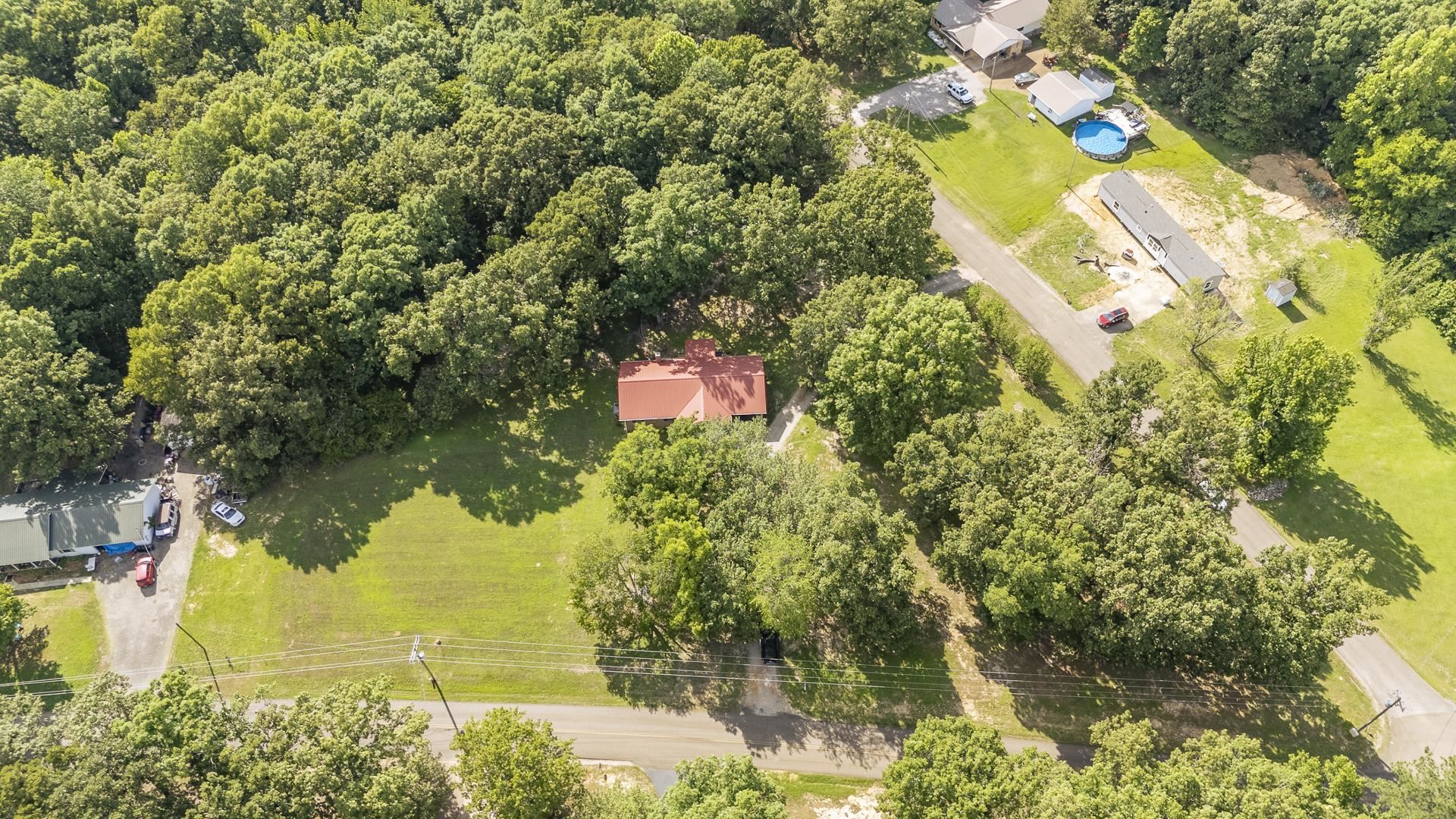 1172 Brooks Rd Property Photo 2