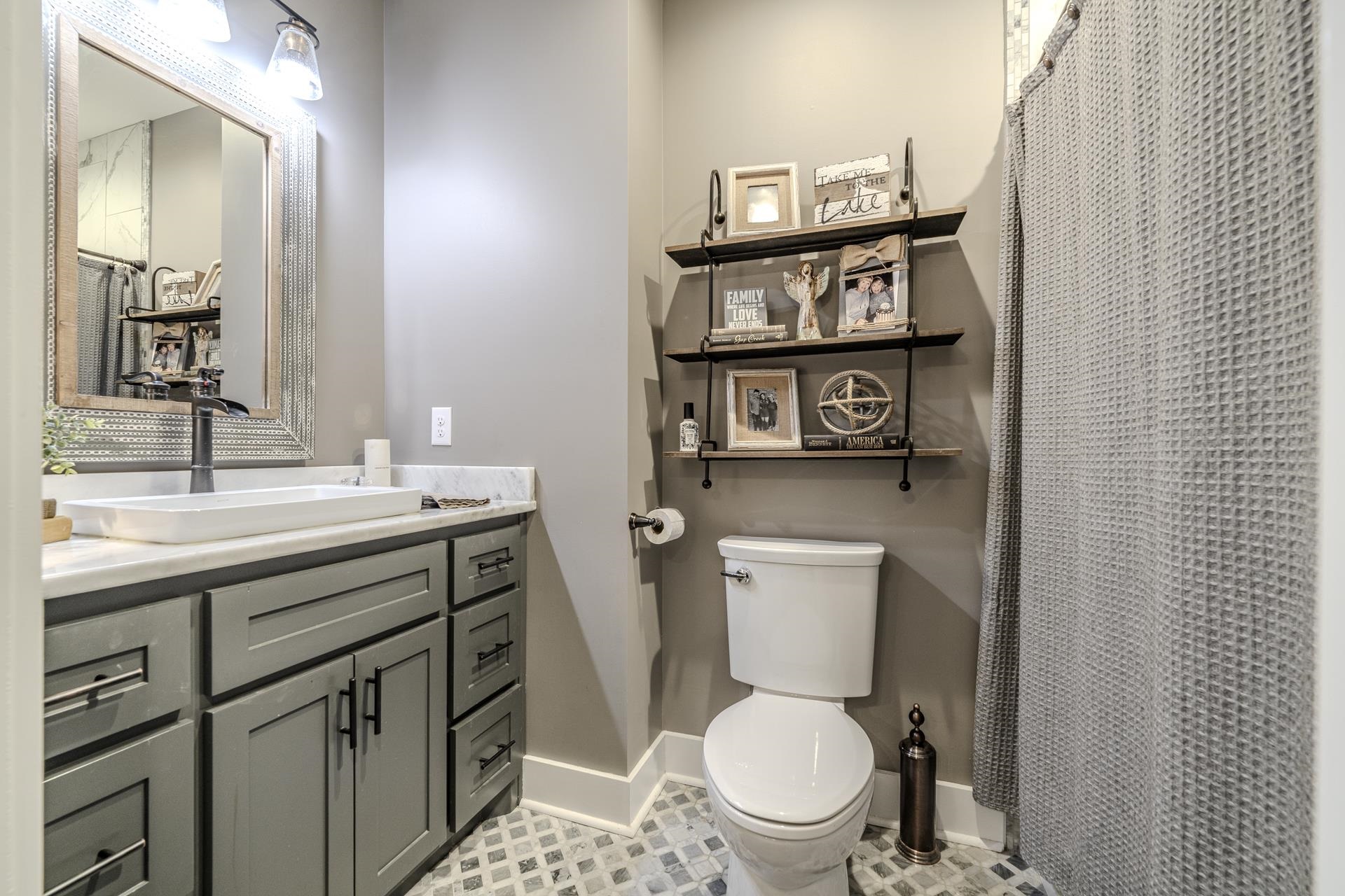 690 Blue Heron Pt Property Photo 21