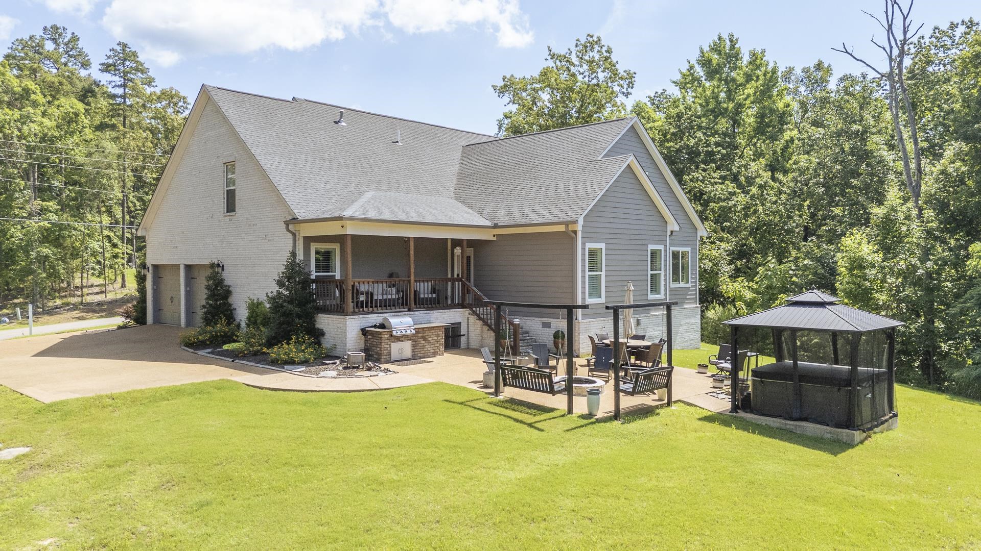 690 Blue Heron Pt Property Photo 34