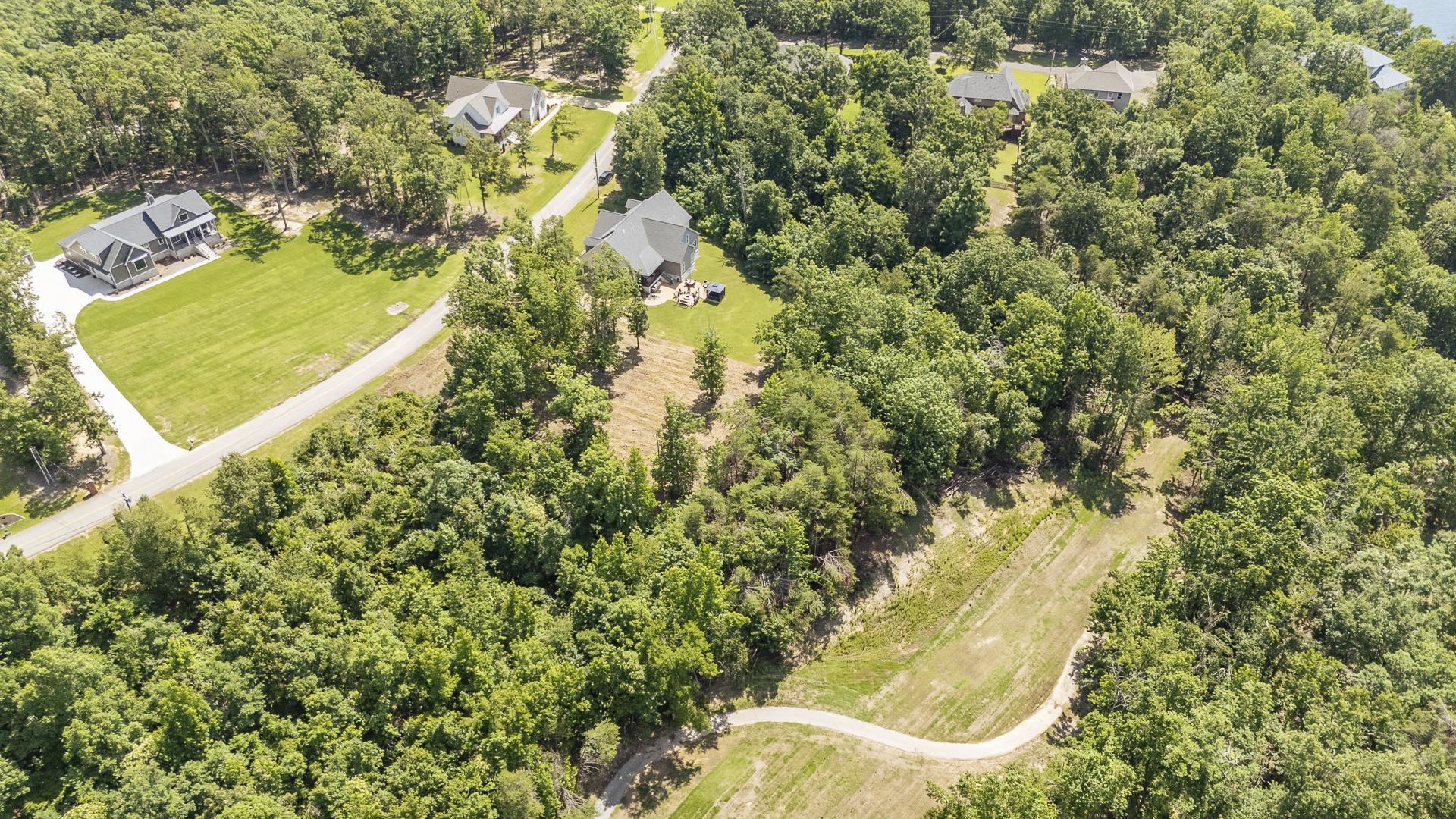 690 Blue Heron Pt Property Photo 37