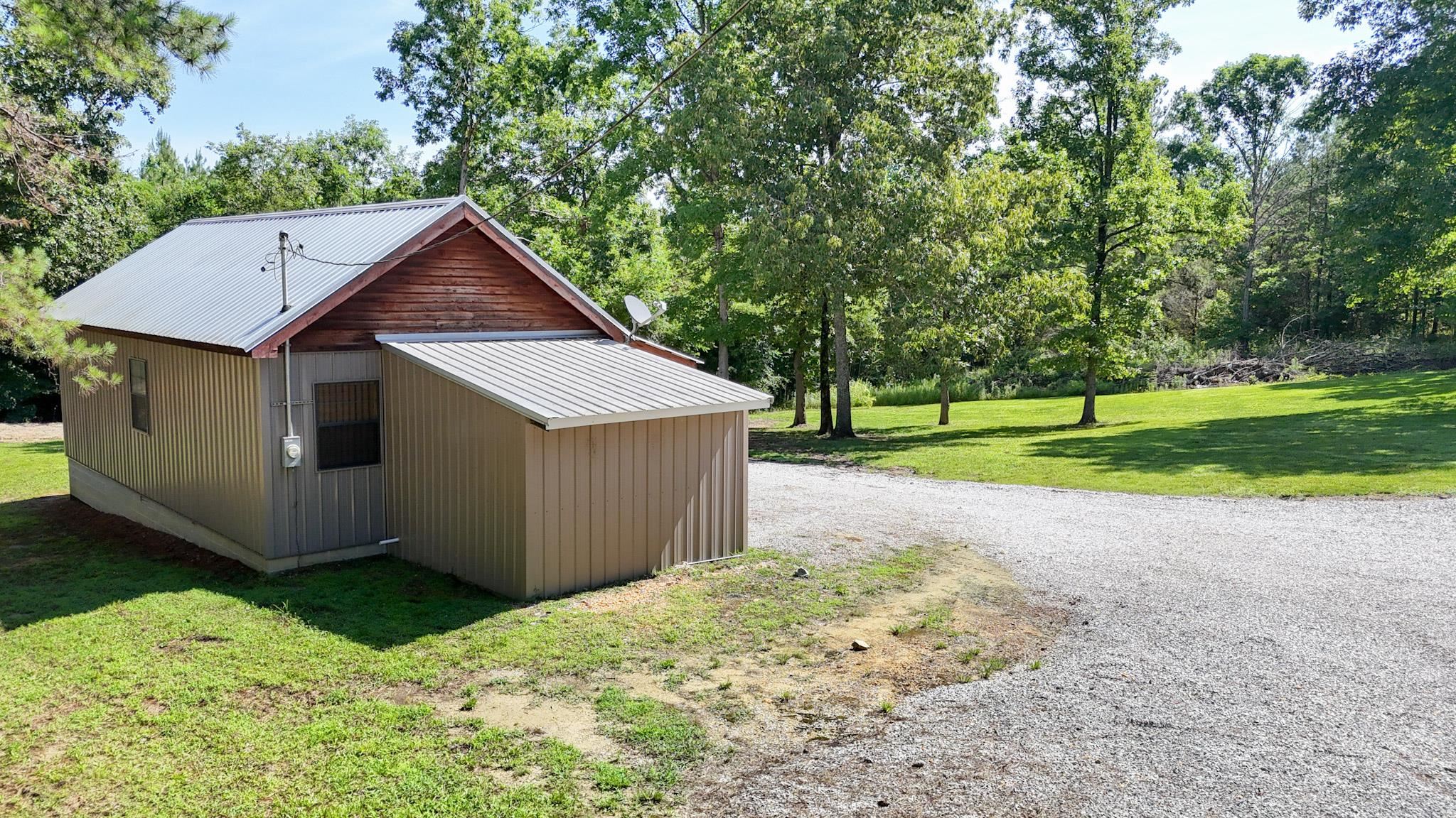 2764 Stateline Rd Property Photo 2