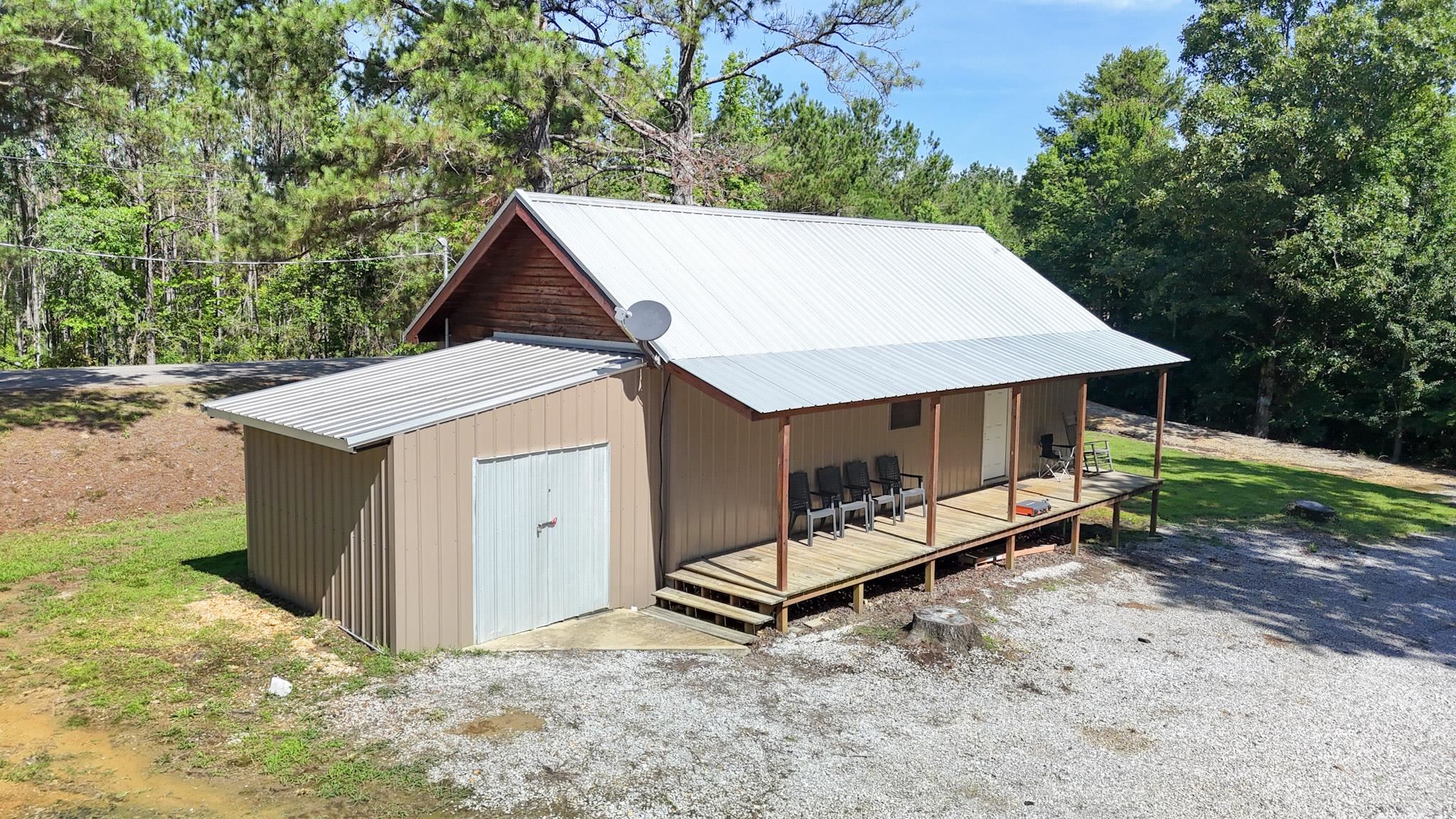 2764 Stateline Rd Property Photo 3