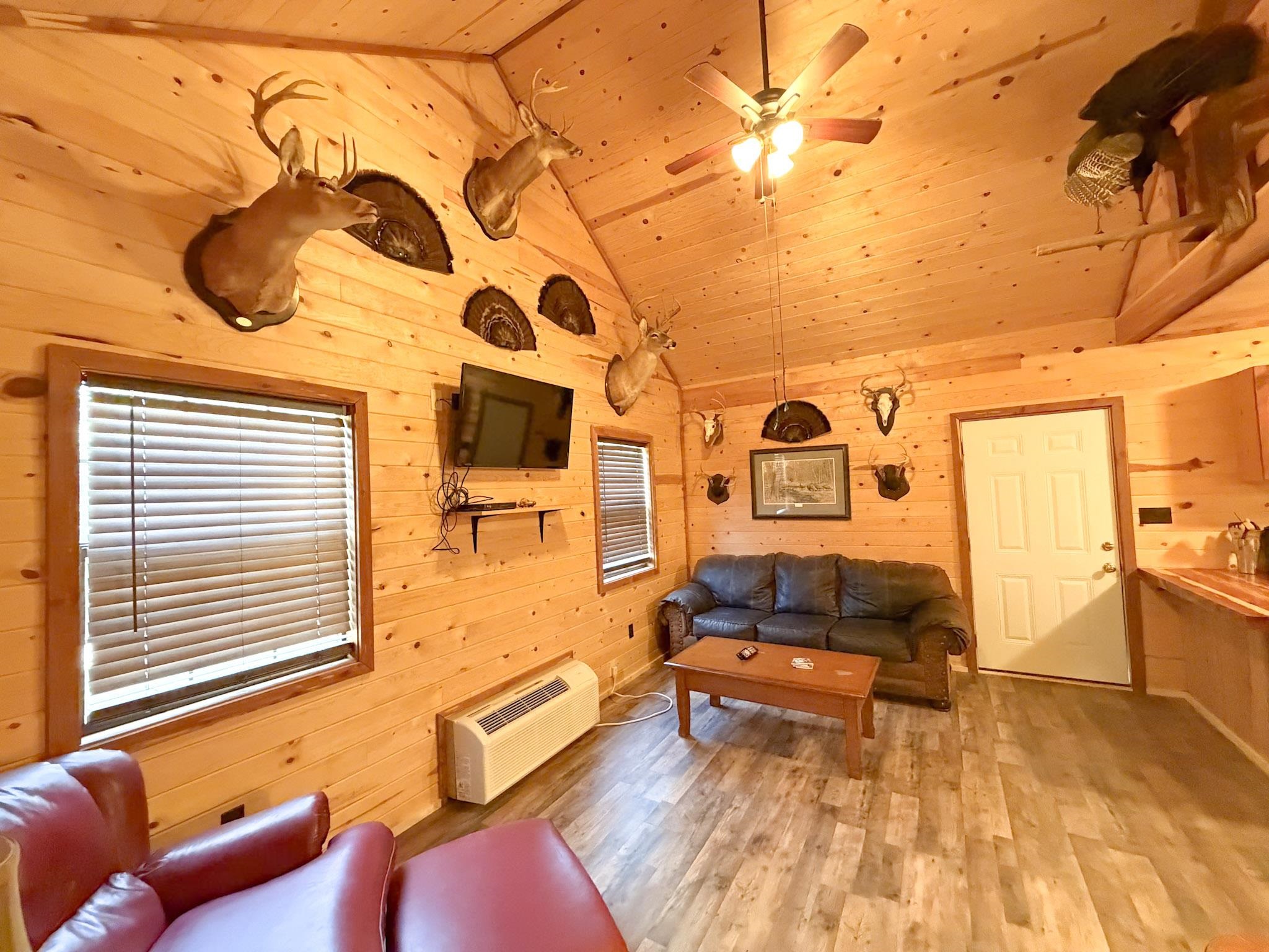 2764 Stateline Rd Property Photo 11