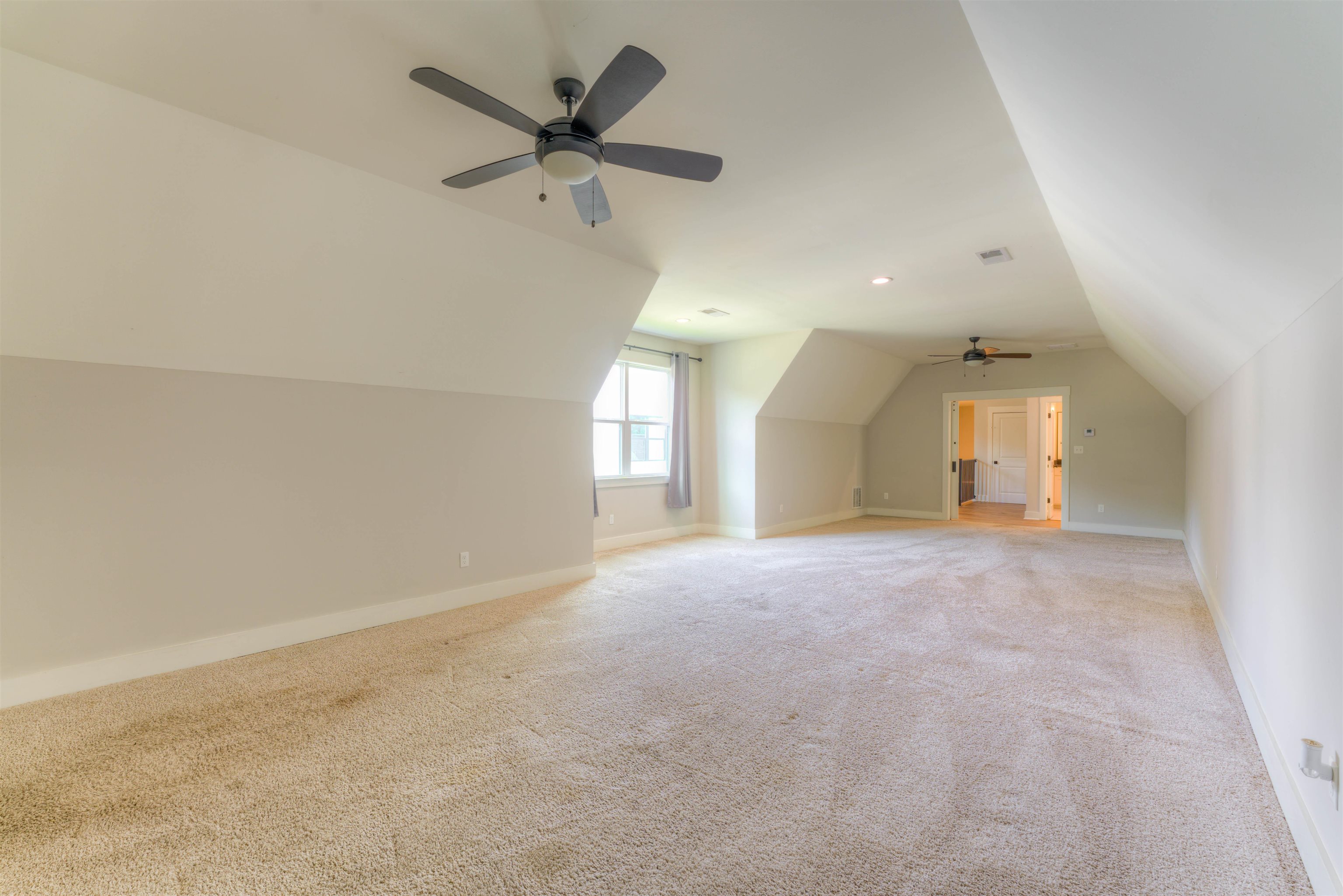 1283 Belfair Dr Property Photo 34