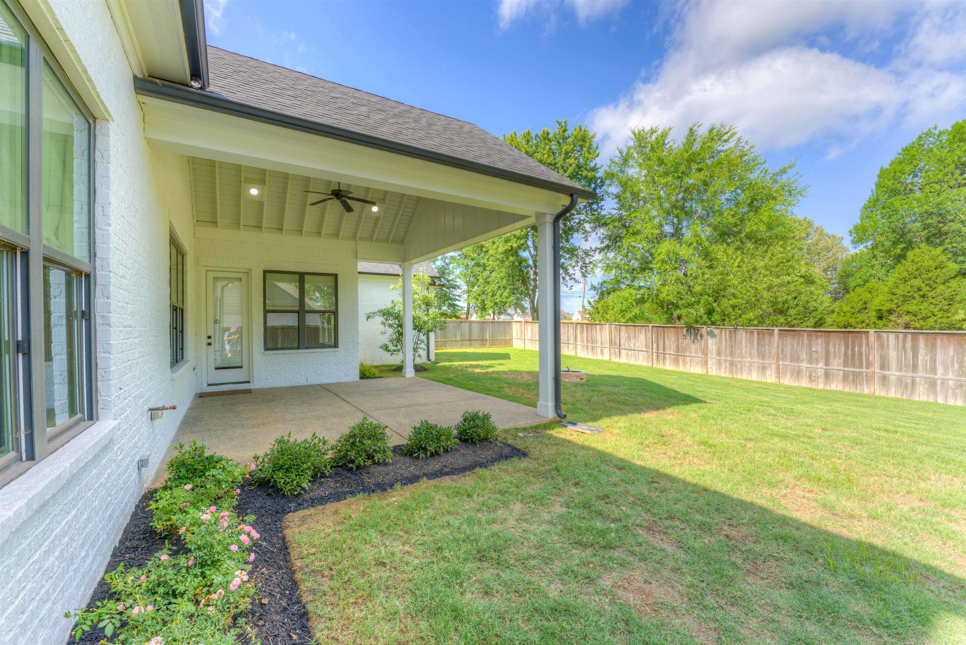 1283 Belfair Dr Property Photo 38