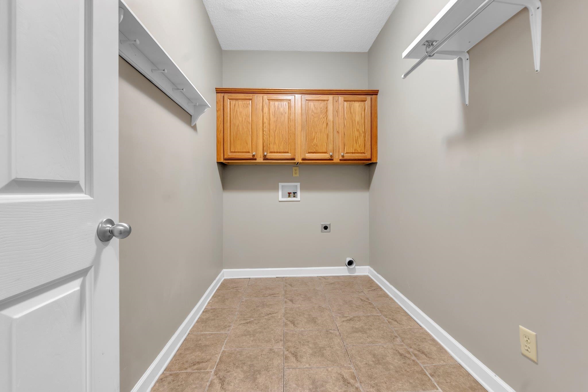 148 Claire Dr Property Photo 16