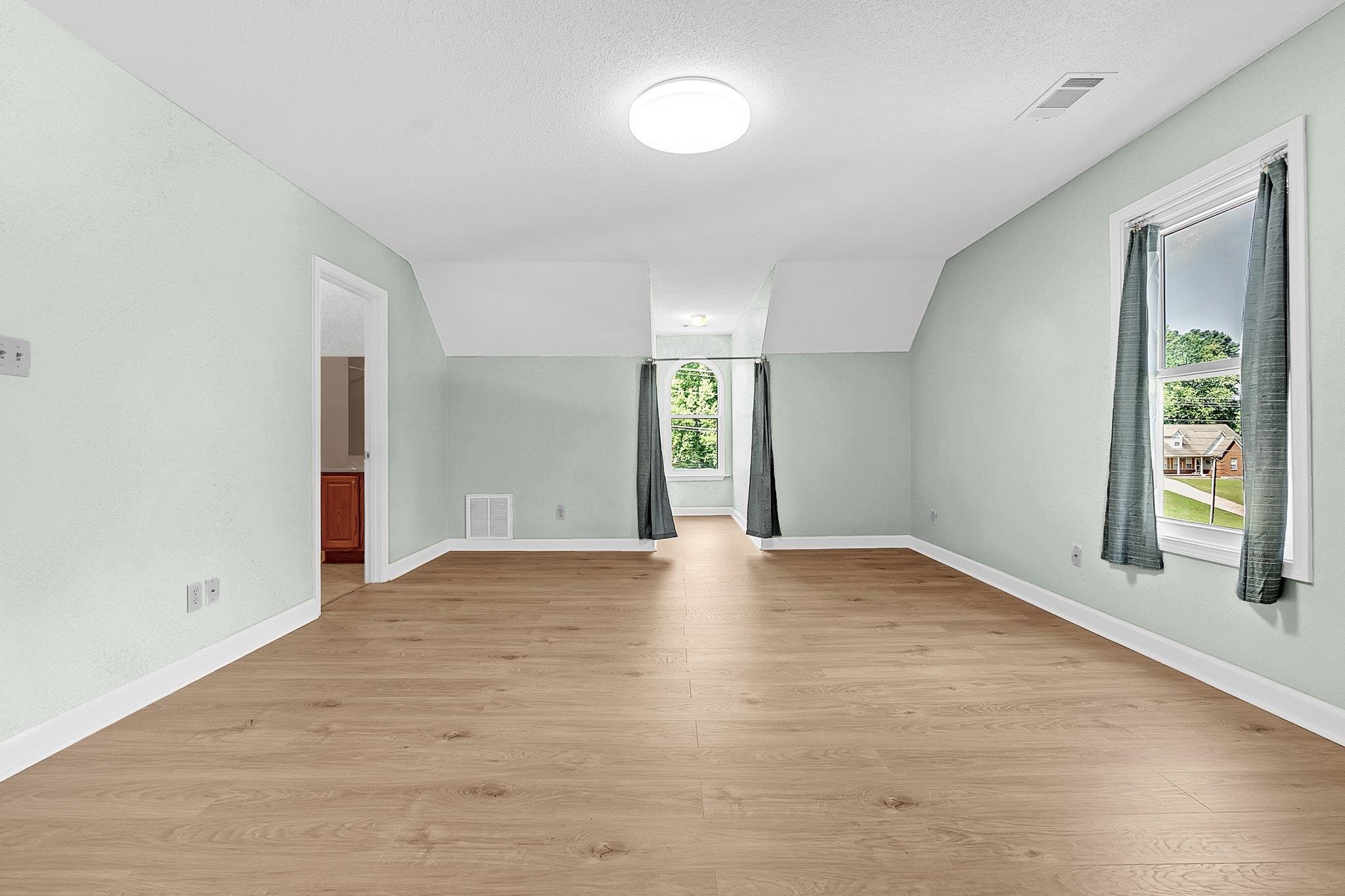 148 Claire Dr Property Photo 23