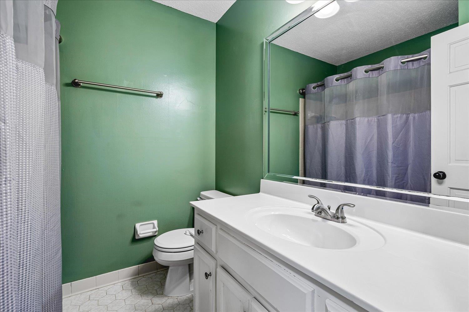 5711 Yale Rd Property Photo 17