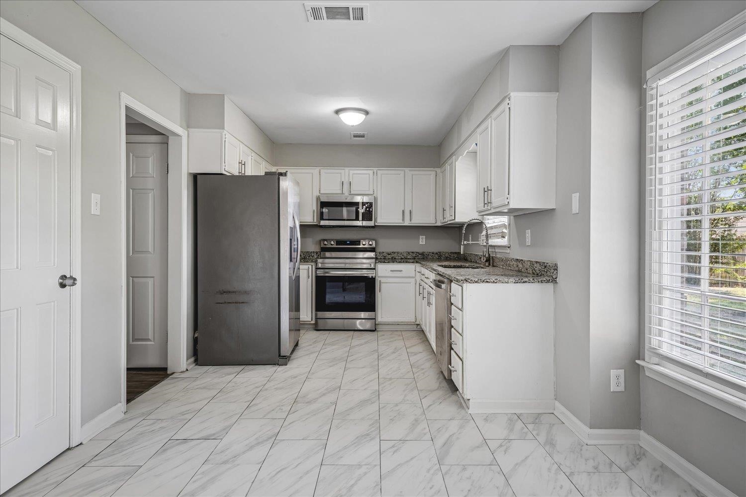 3951 Fun Valley Dr Property Photo 15