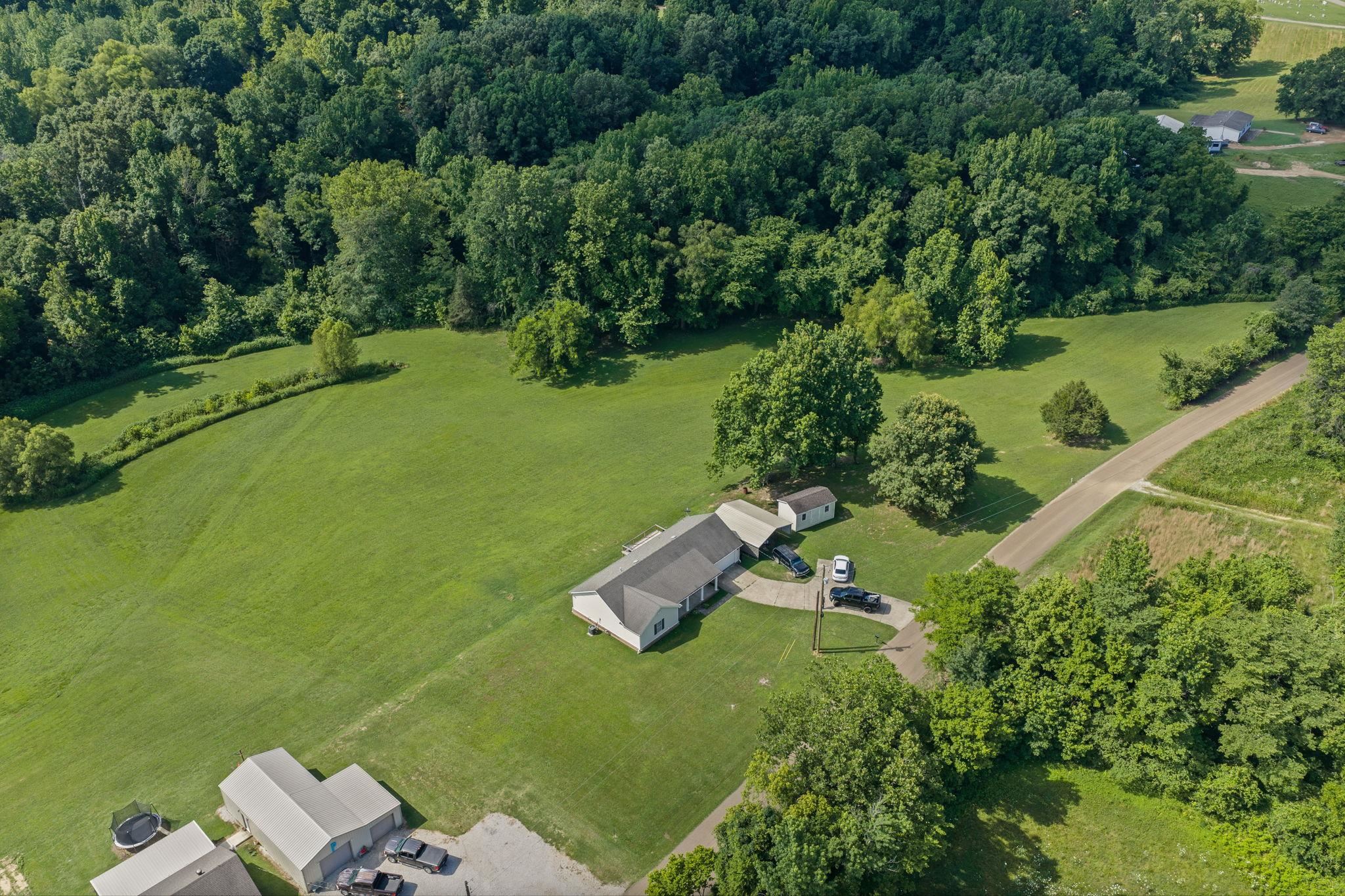 1140 Long Rd Property Photo 3
