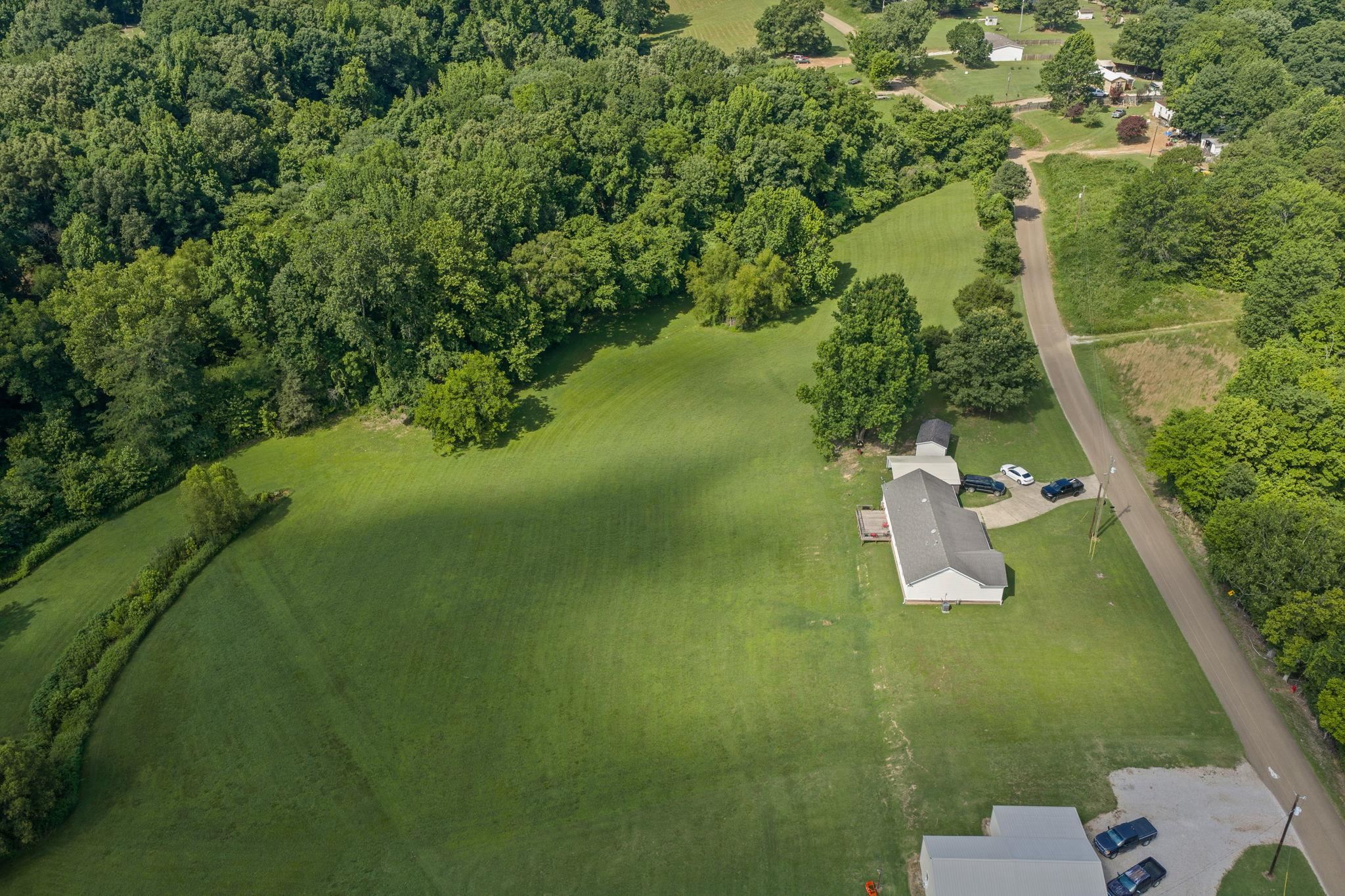 1140 Long Rd Property Photo 4