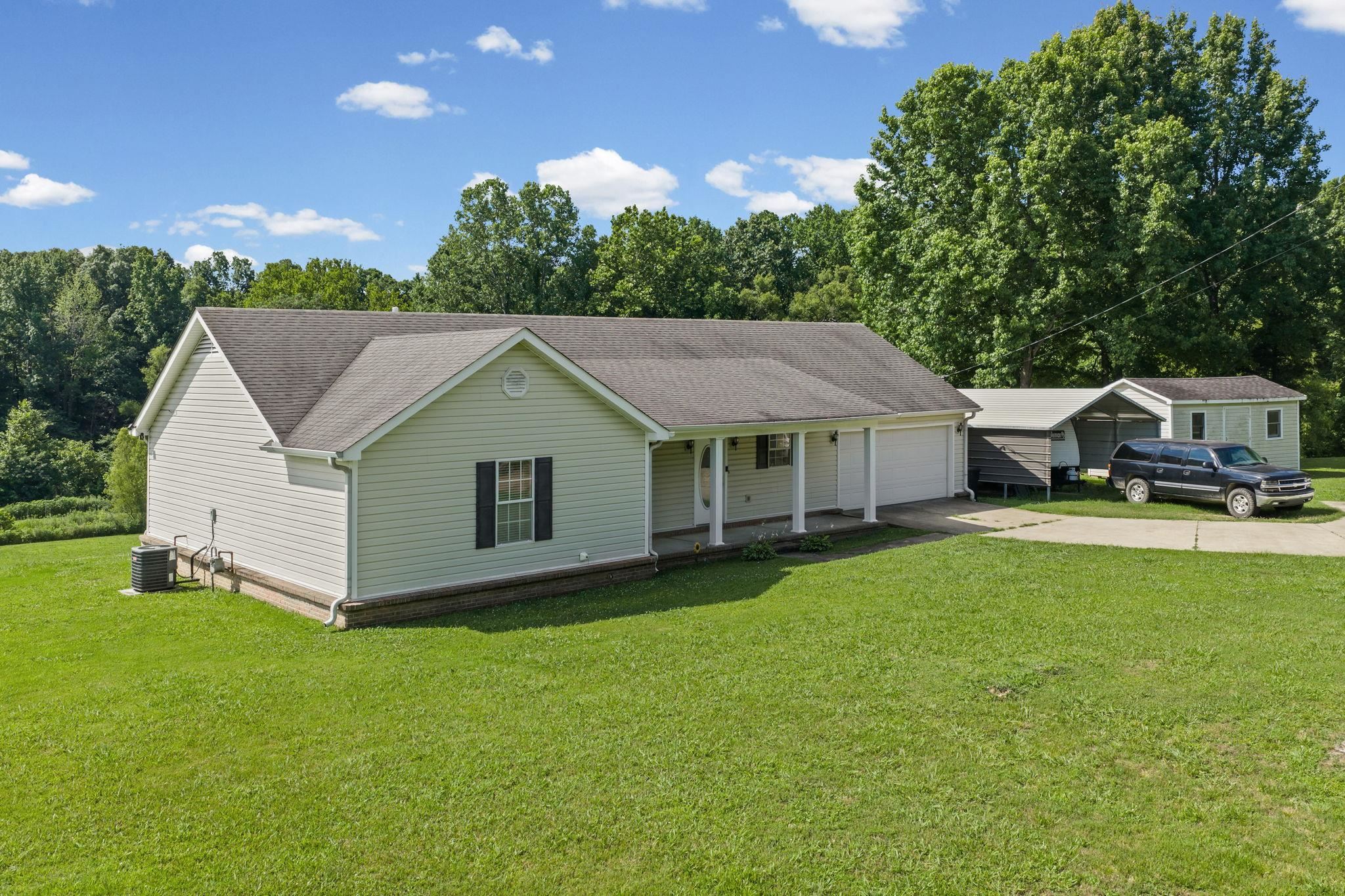 1140 Long Rd Property Photo 10