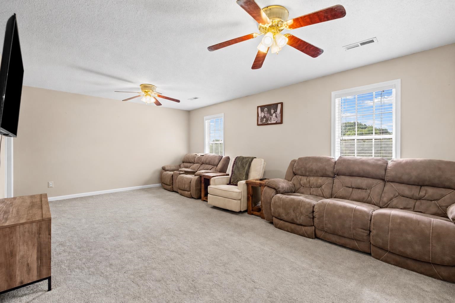 1140 Long Rd Property Photo 12