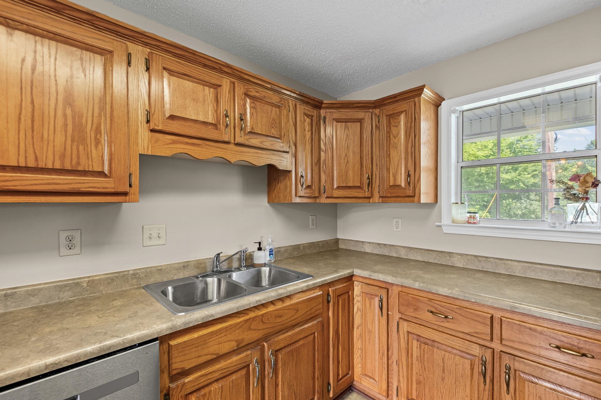 1140 Long Rd Property Photo 18