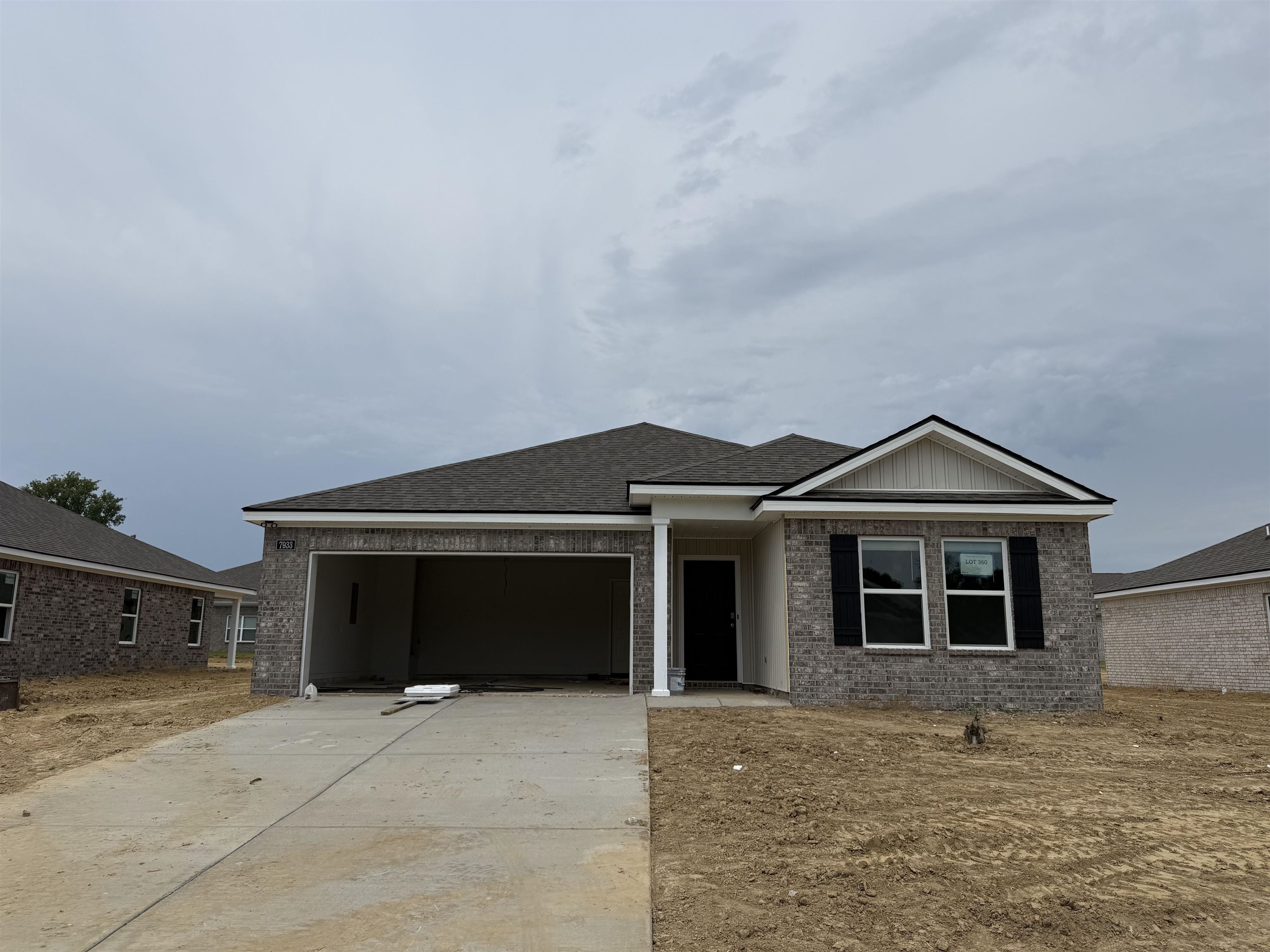7933 CLOVE PASTURE DR E Property Photo 1