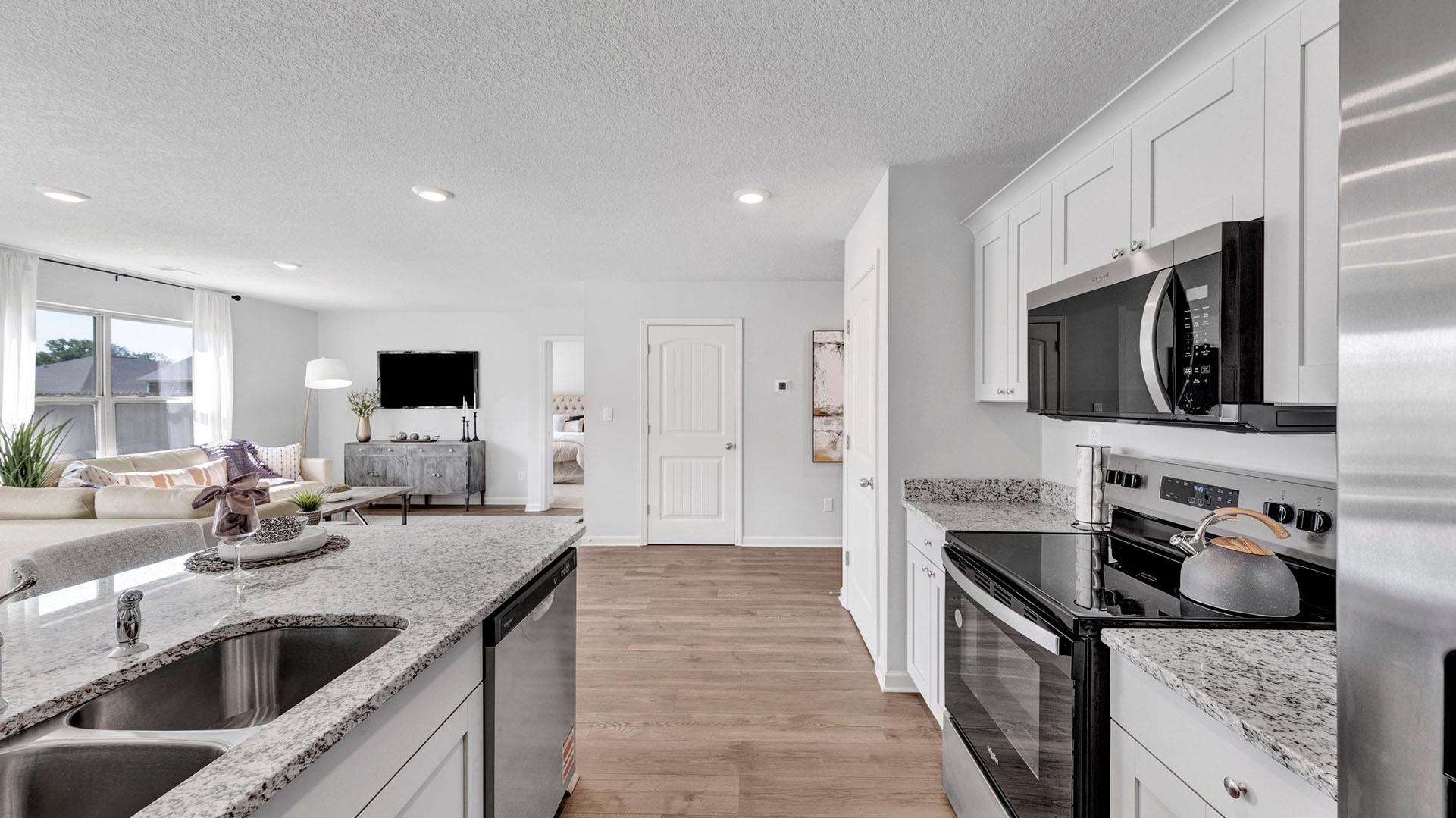 7941 Clove Pasture Dr E Property Photo 6
