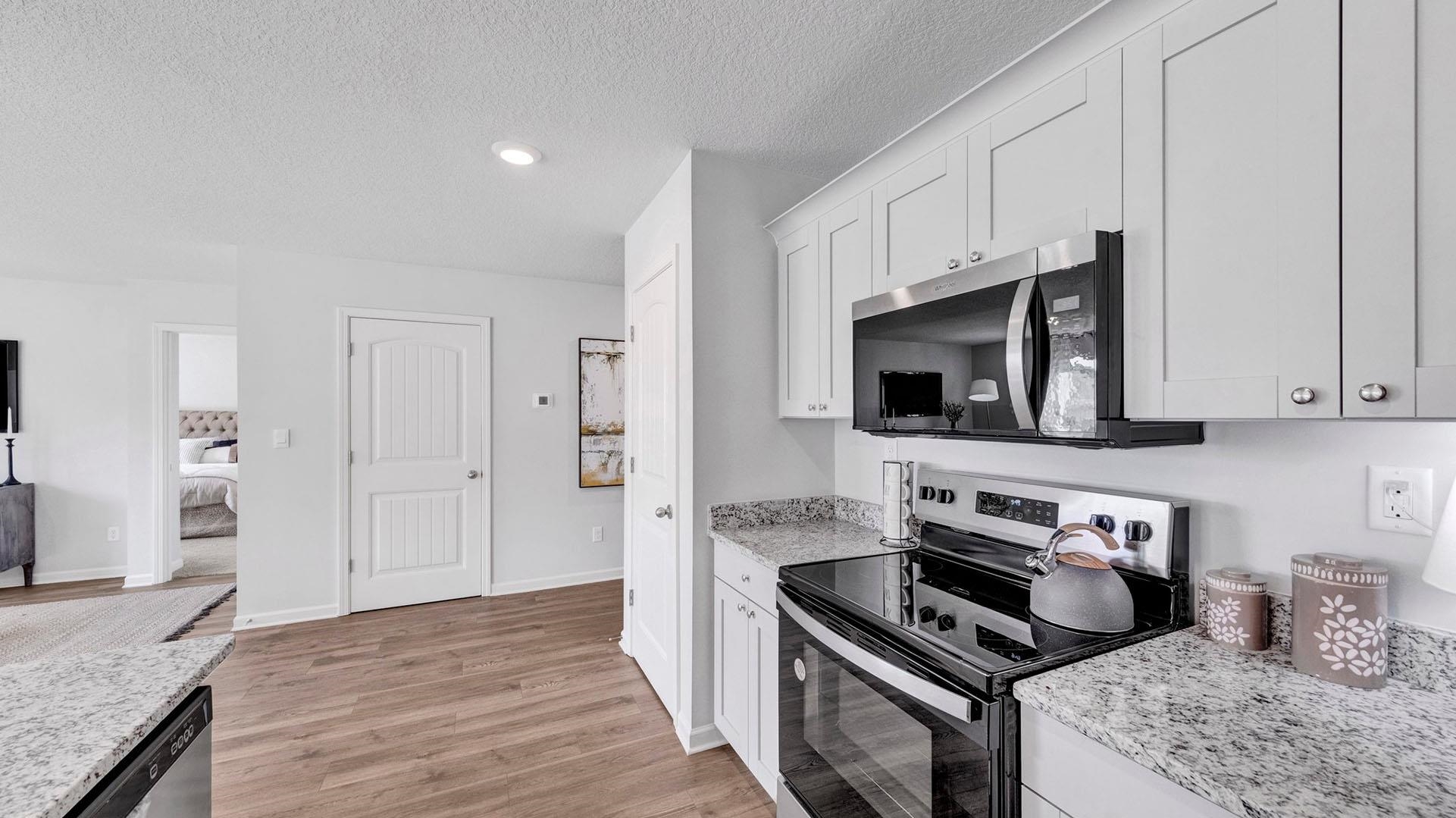 7941 Clove Pasture Dr E Property Photo 7