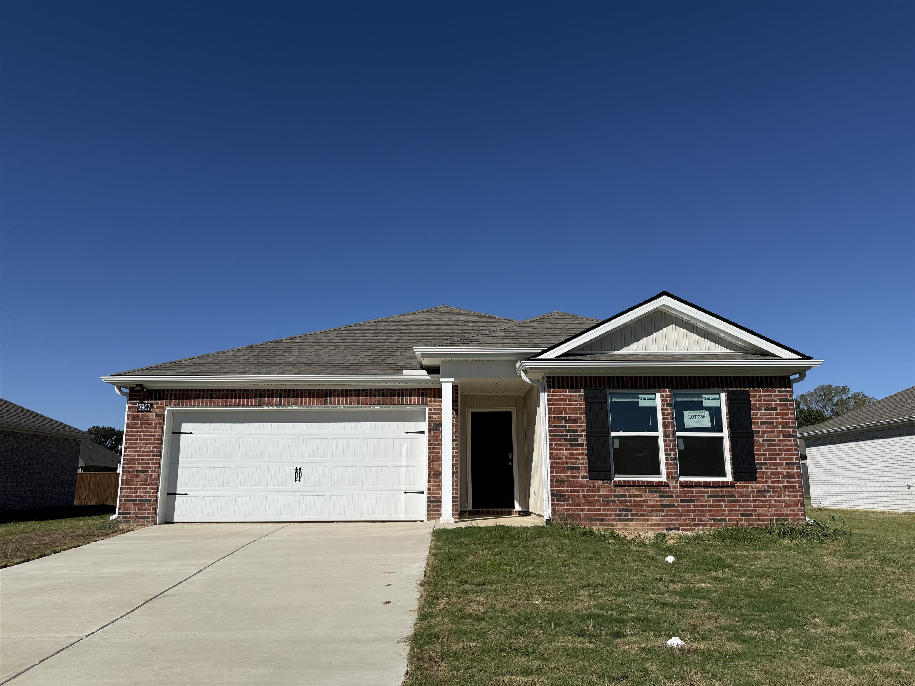 7907 CLOVE PASTURE DR E Property Photo 1
