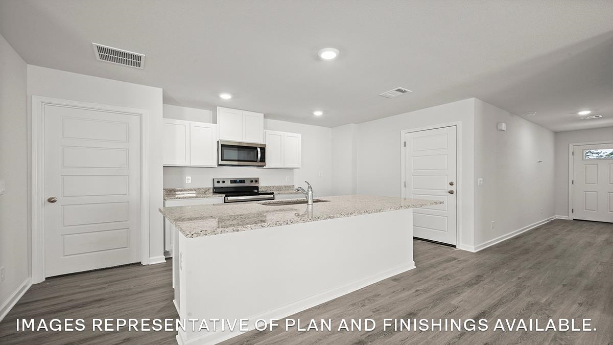 7907 Clove Pasture Dr E Property Photo 2
