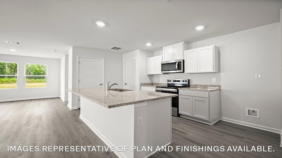 7907 Clove Pasture Dr E Property Photo 6