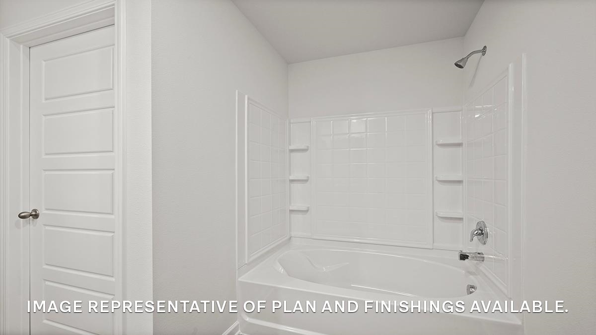 7907 Clove Pasture Dr E Property Photo 11