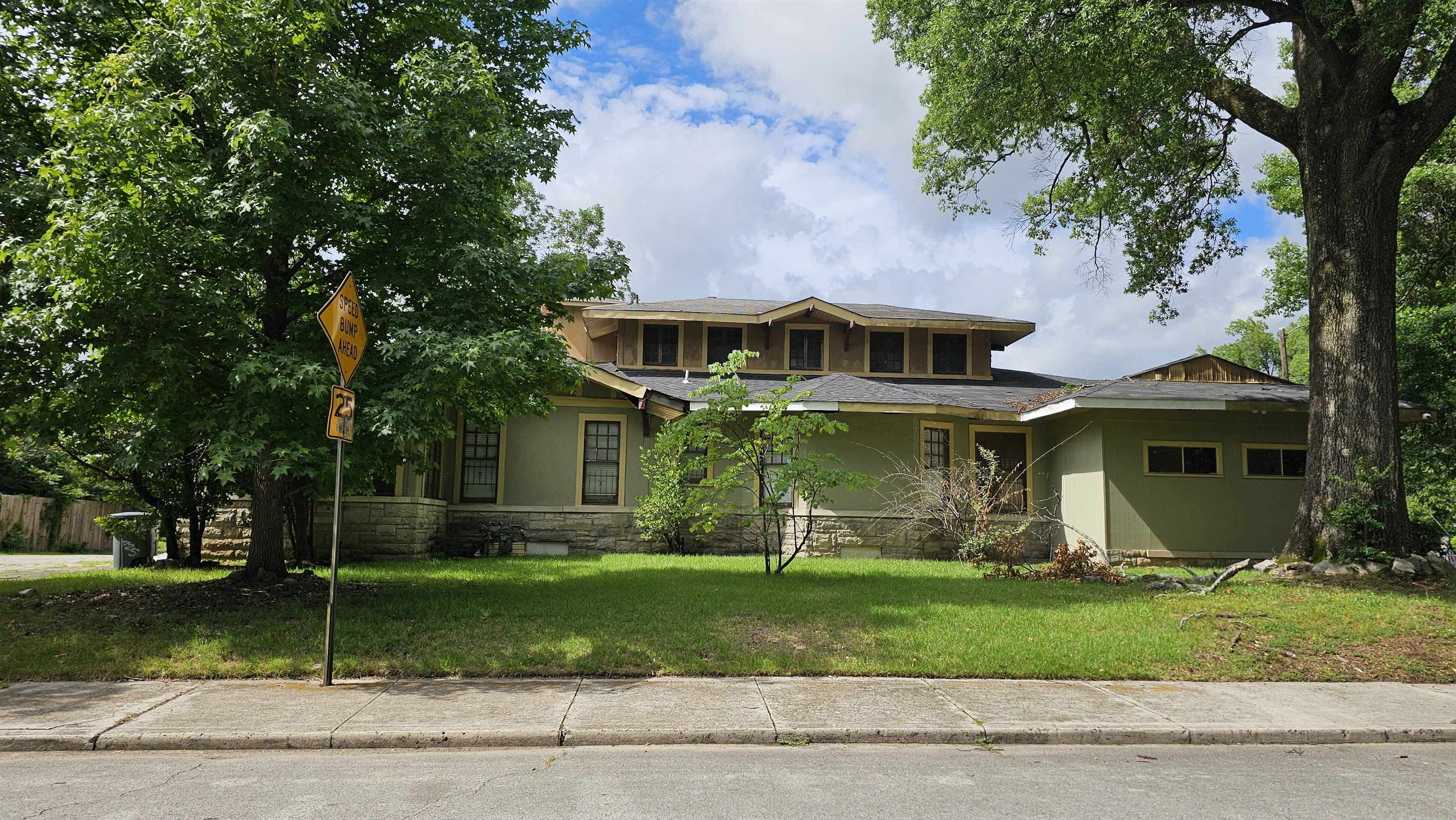 1293 Lamar Ave Property Photo 7