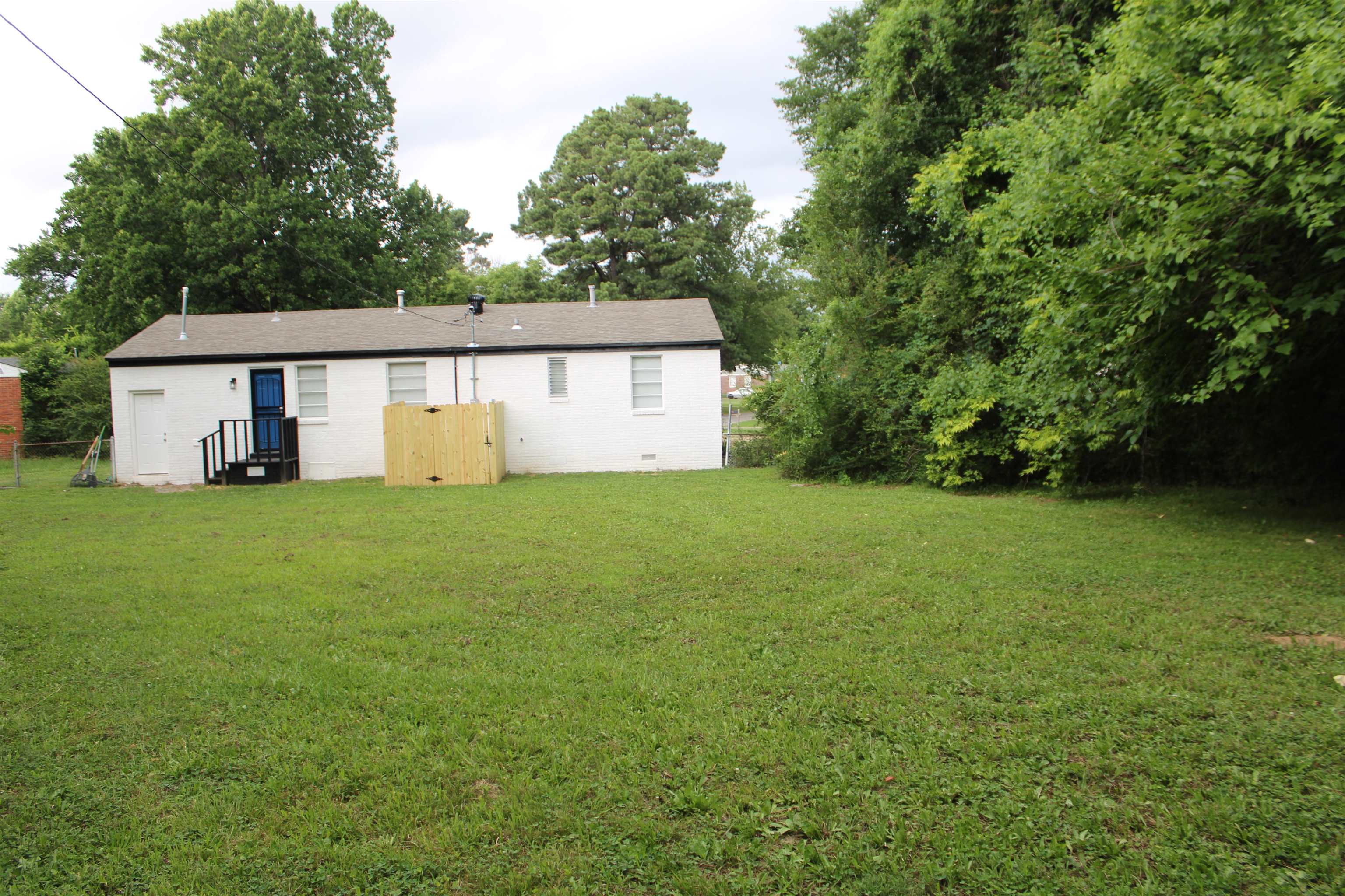 5076 Newton Dr Property Photo 19
