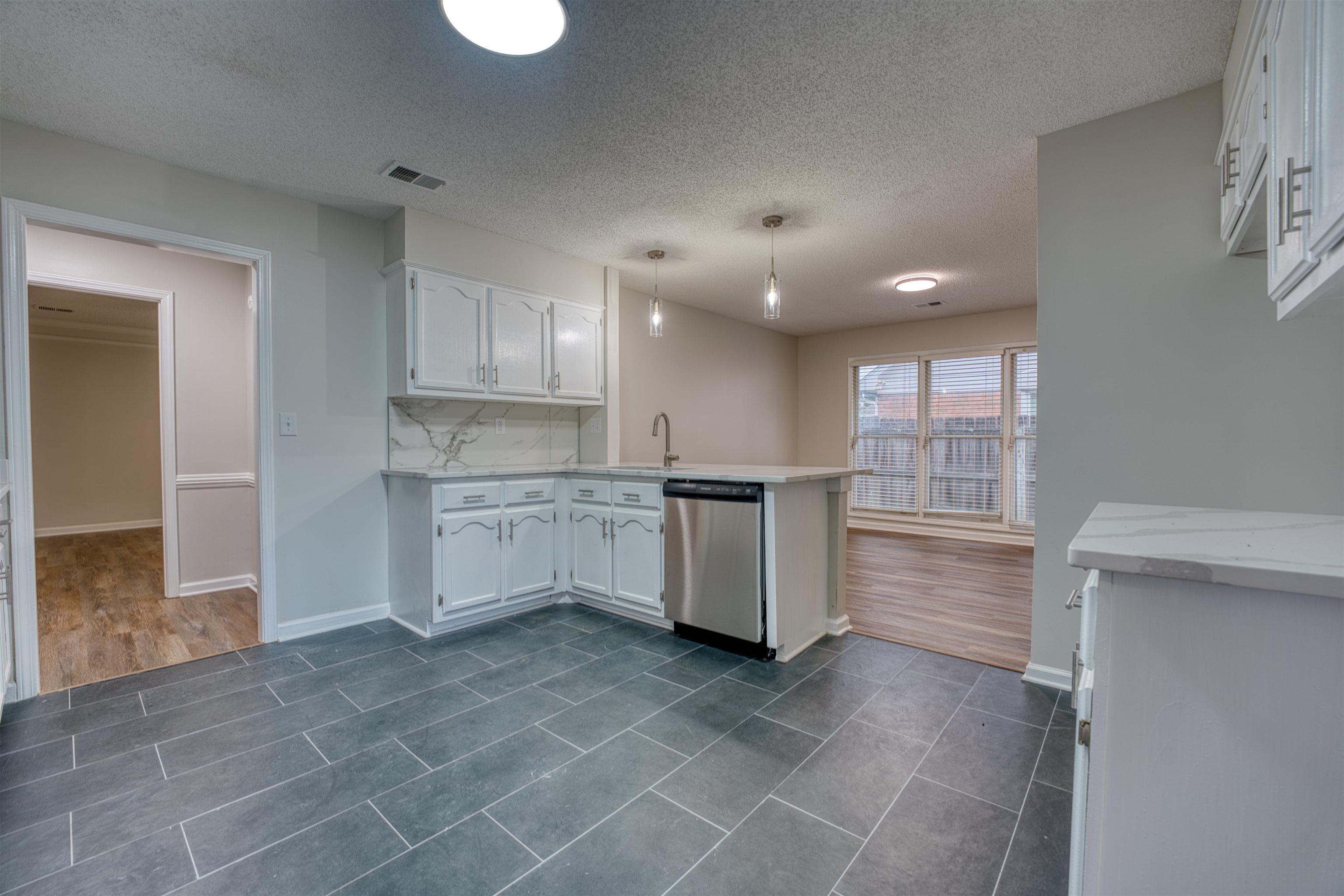 8936 Rowley Cv Property Photo 12