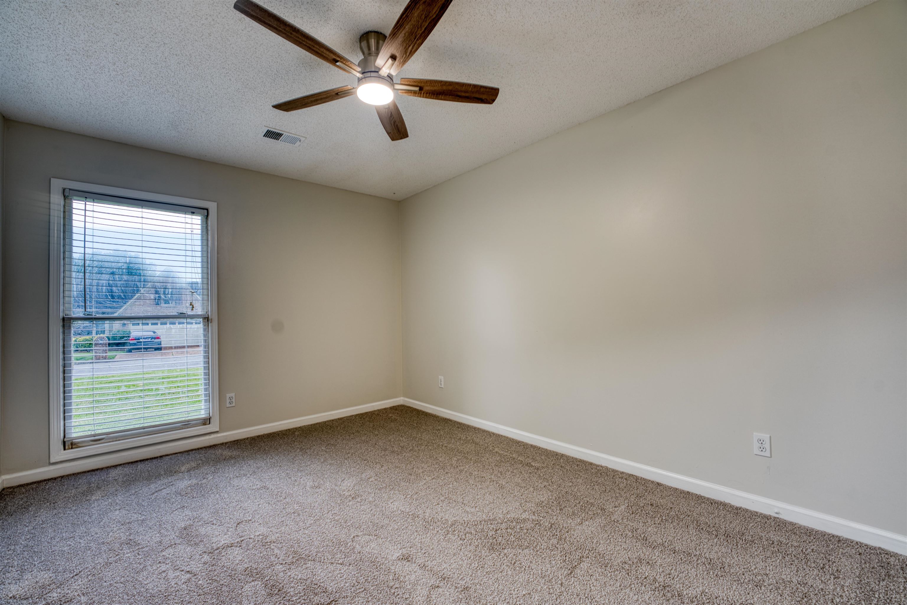 8936 Rowley Cv Property Photo 26