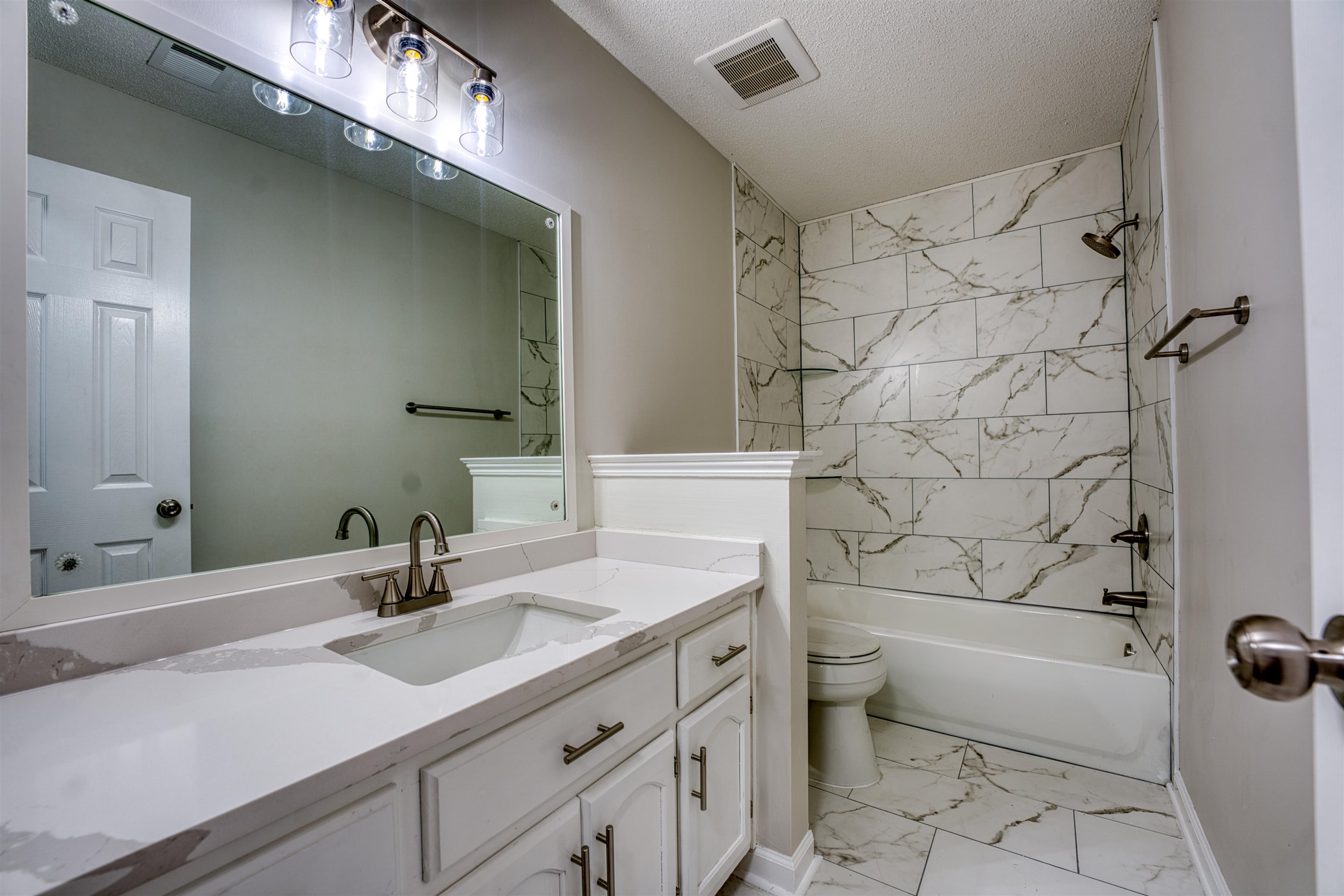 8936 Rowley Cv Property Photo 27