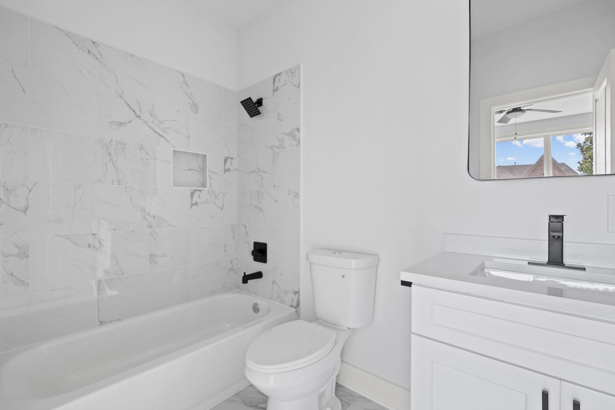 5387 Shetland Trail Cv Property Photo 8