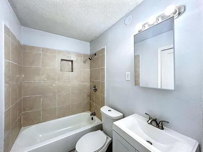 4620 Sunnybrook Dr Property Photo 5